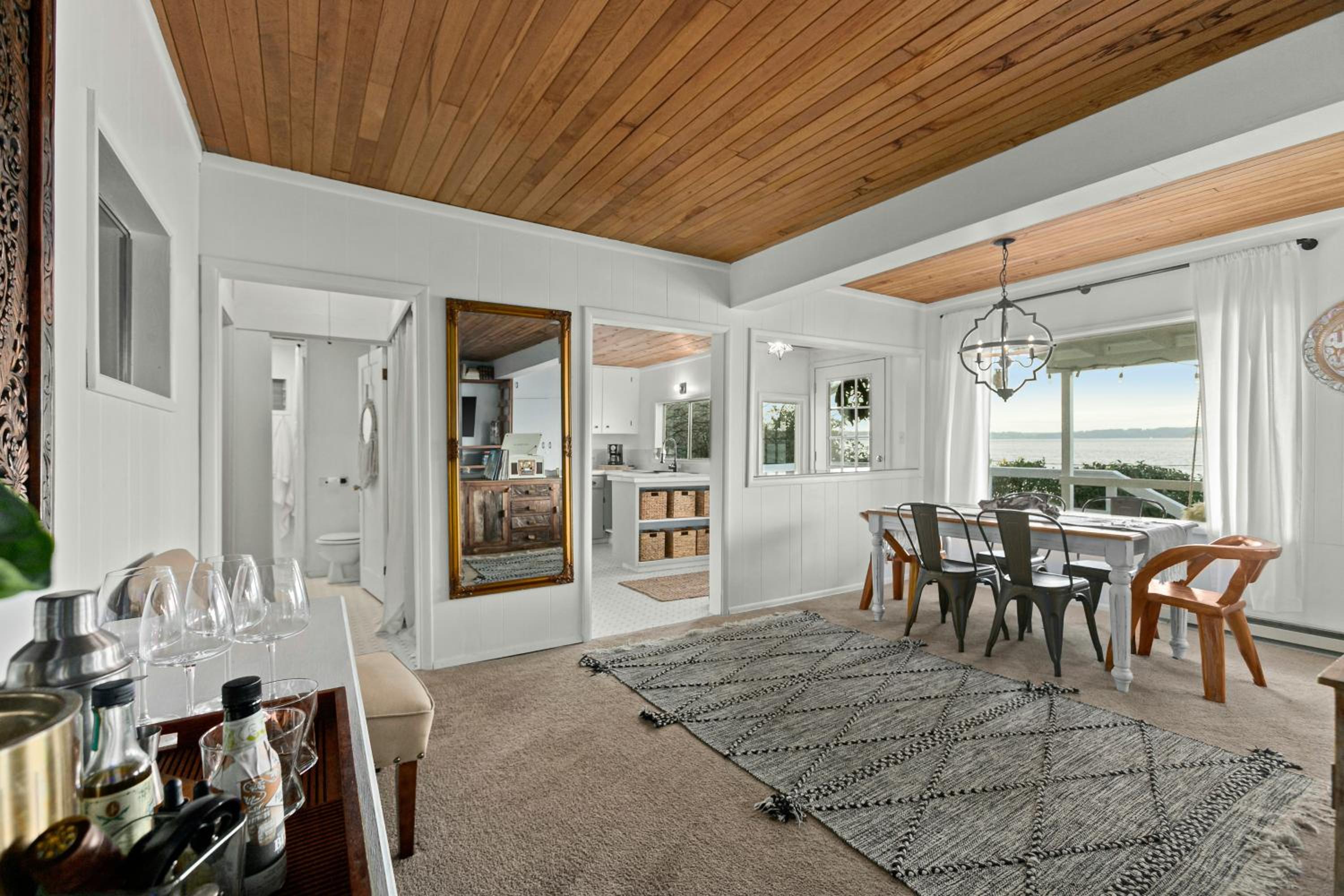 Cedar and Sage Waterfront Cottage on Puget Sound