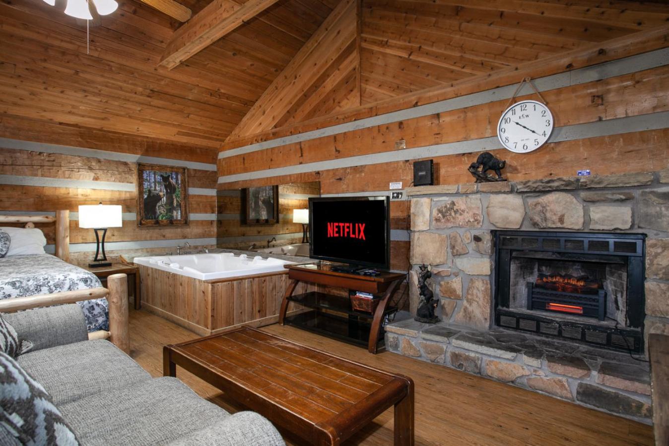 The Secret Nest Hot Tub Jacuzzi Tub Grill
