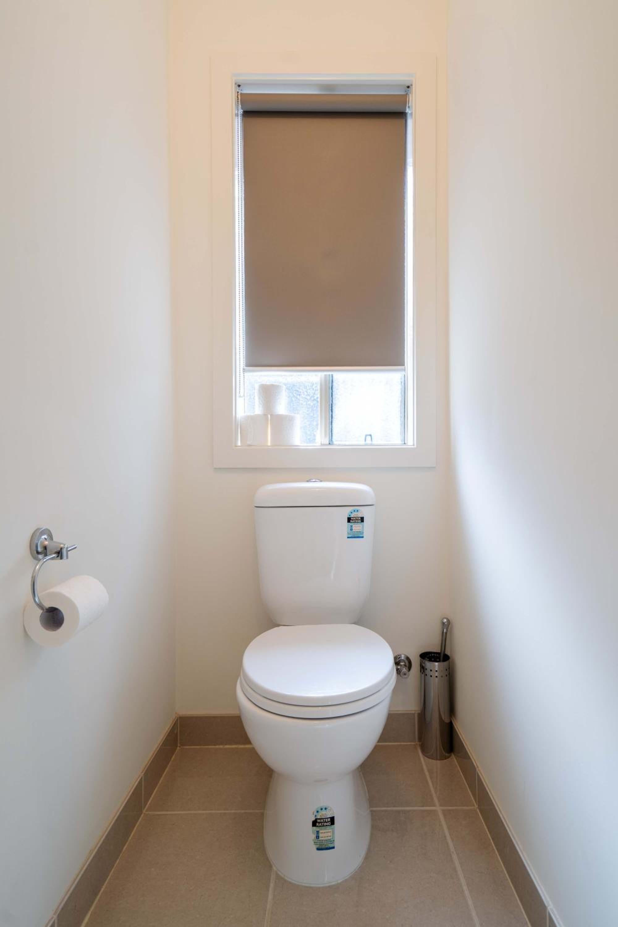 Modern 3B2B1C Home in Doreen