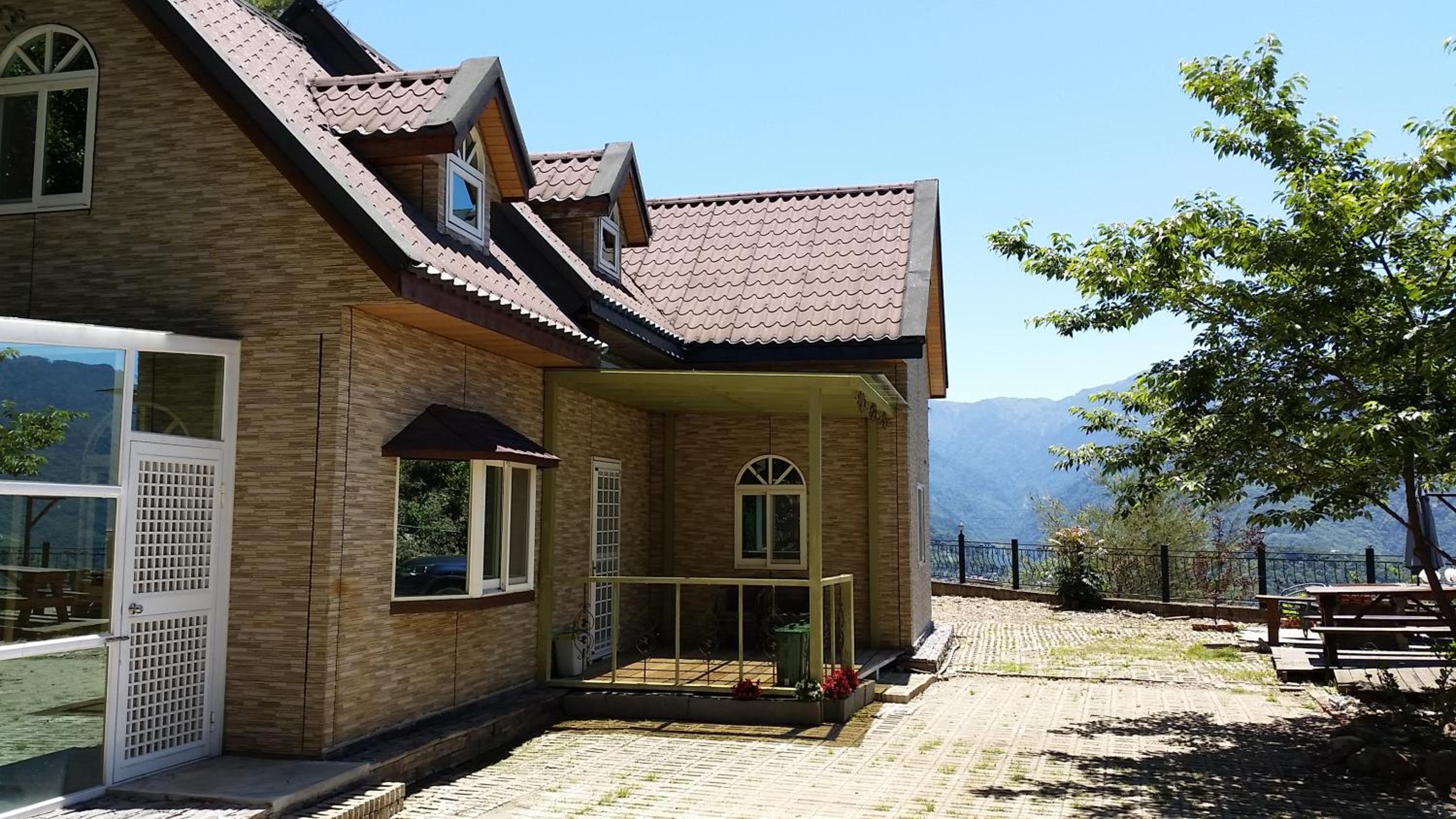 Qingjing Xiaozhu