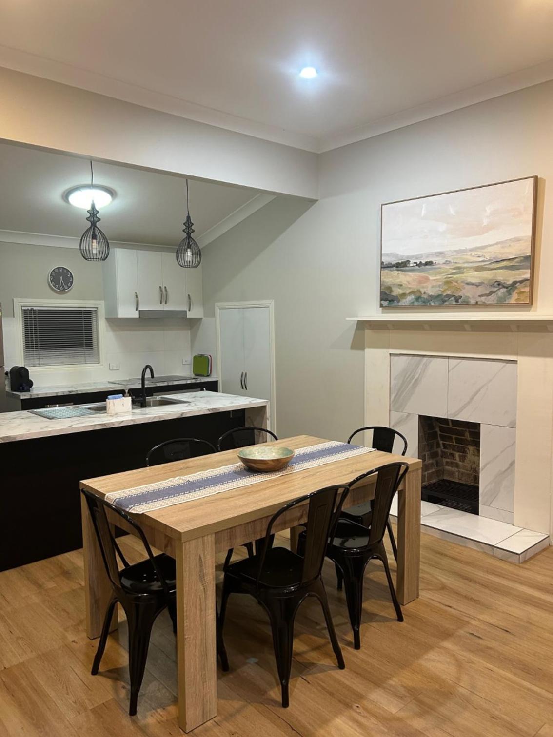 Eton Cottage - Central Boutique Stay