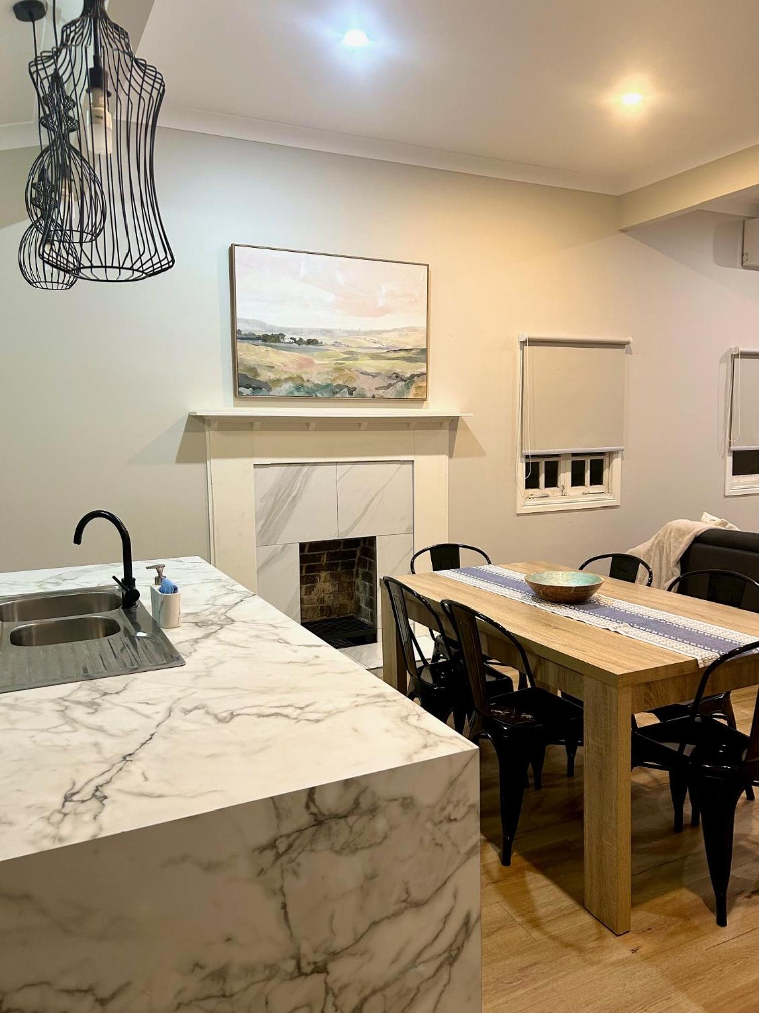 Eton Cottage - Central Boutique Stay
