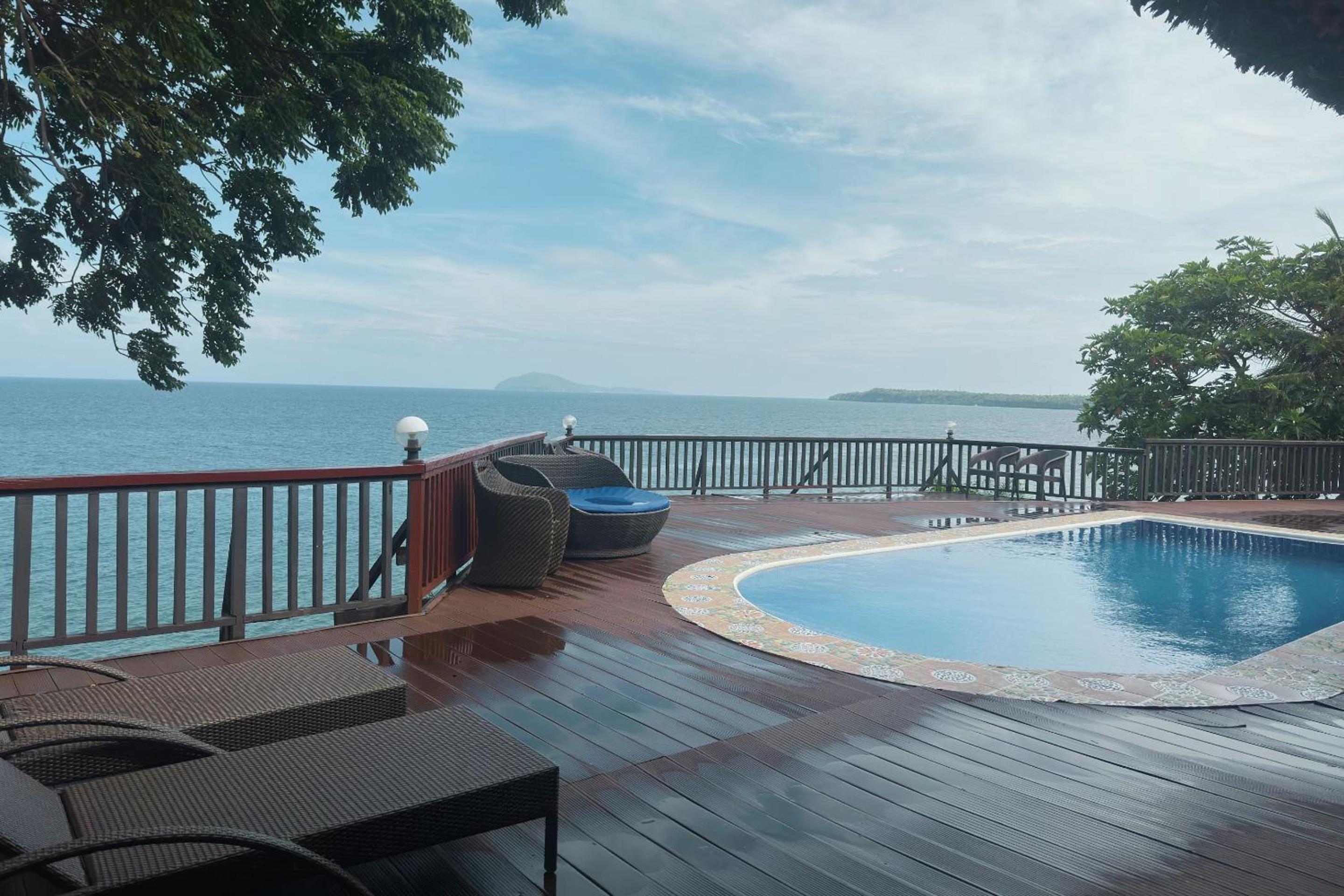 Blue Deep Resort powered by Cocotel