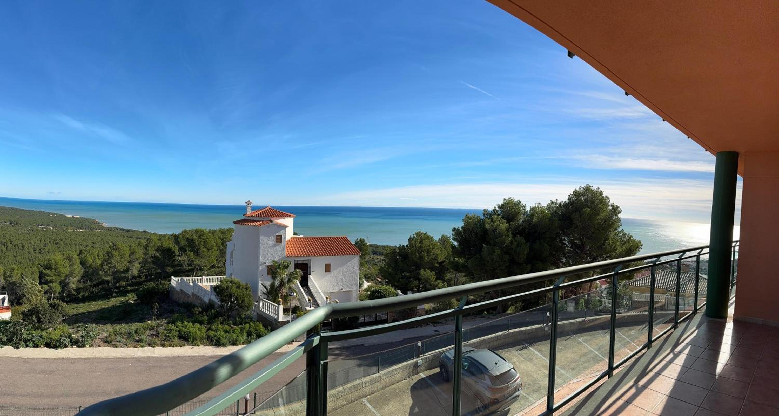 Alcossebre Panorama Suite, Piscina y Terraza con Vistas