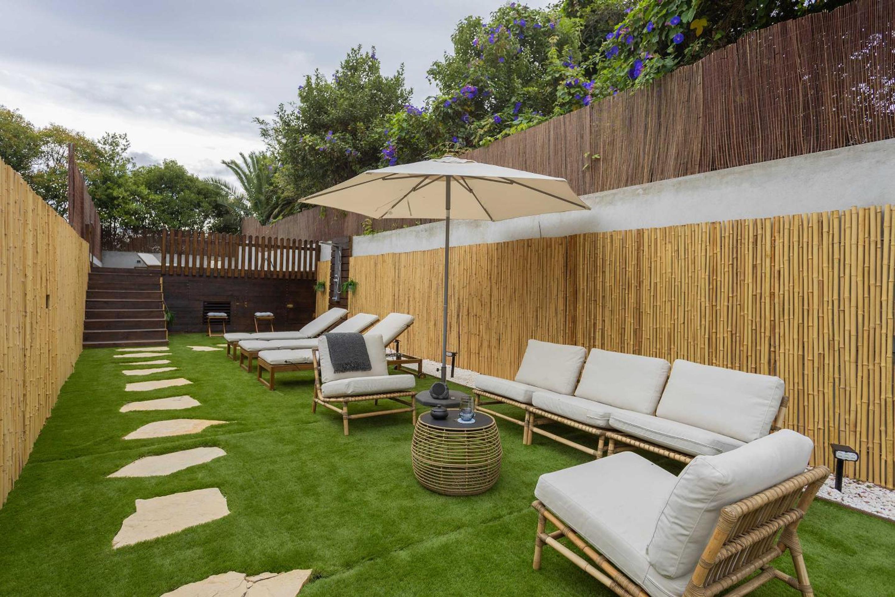 Liiiving in Porto - Pool Paradise Apartments