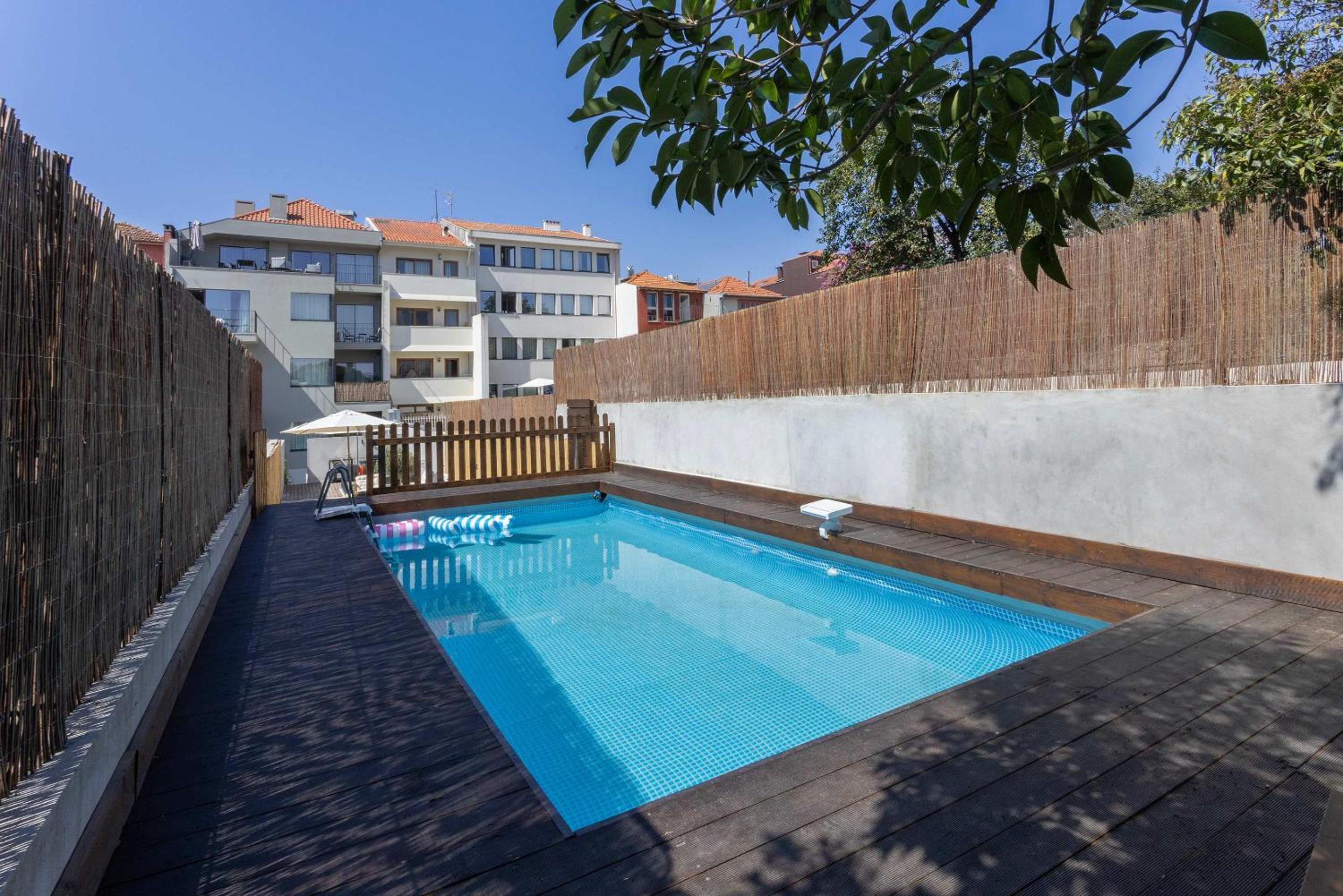 Liiiving in Porto - Pool Paradise Apartments