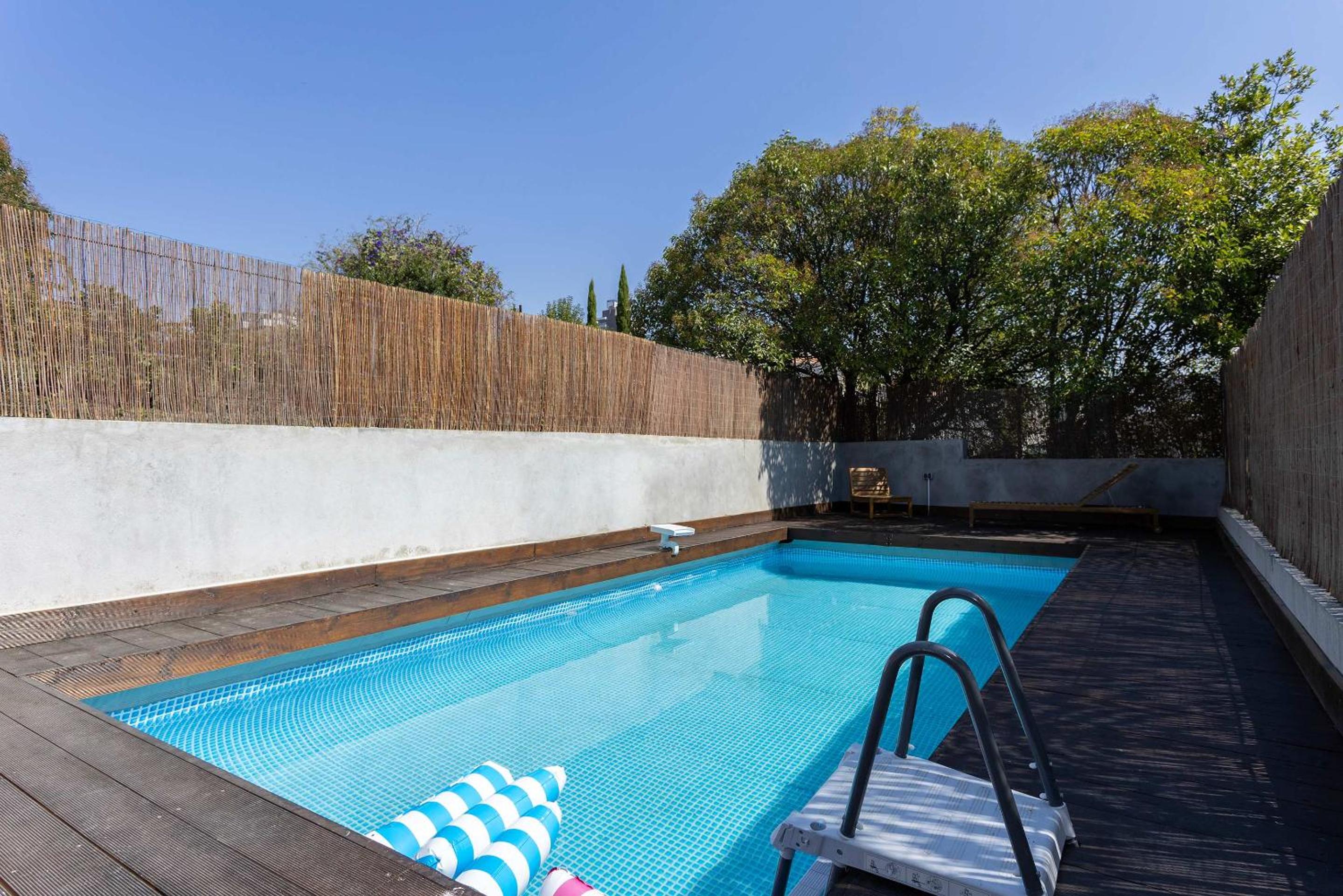 Liiiving in Porto - Pool Paradise Apartments