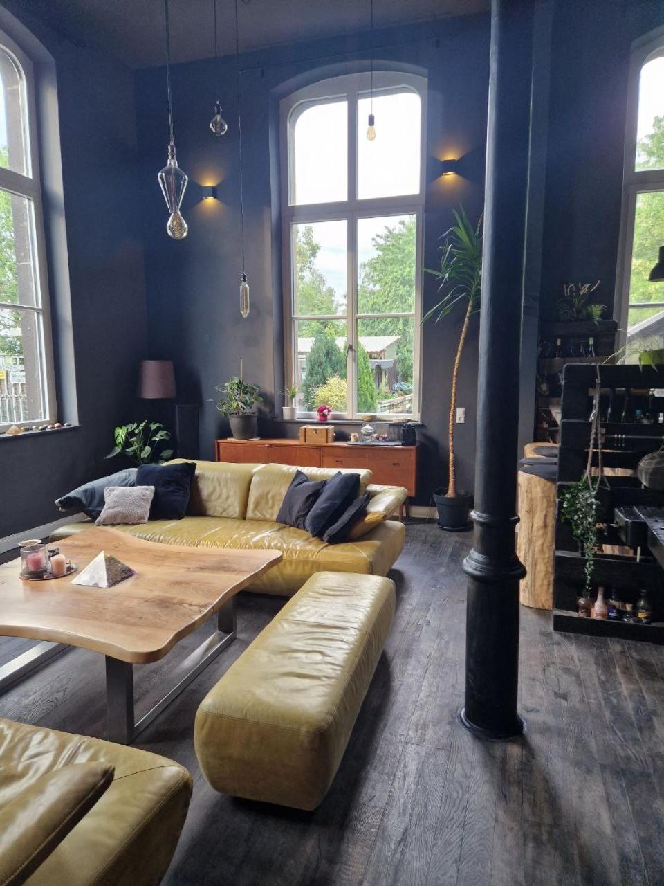 Gleis 22 - Wellness und Retreats im Alten Bahnhof von Kruft