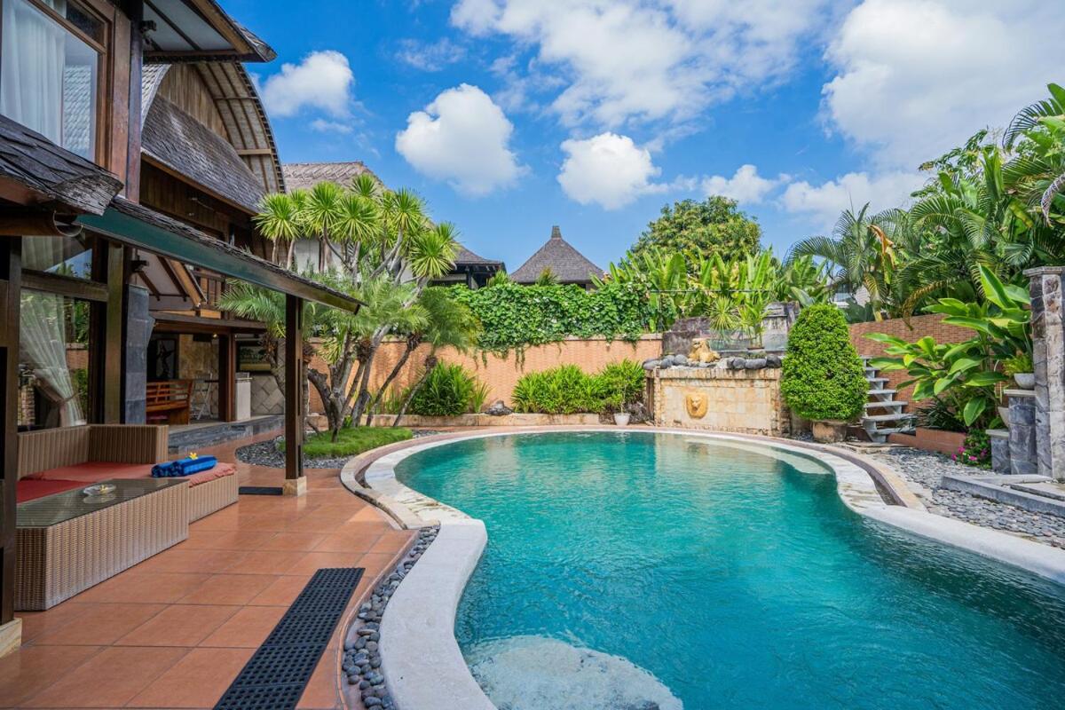 Nipper Villa - Spacious 4BR in Canggu