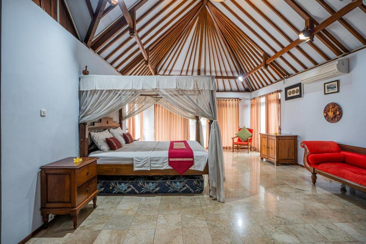 Nipper Villa - Spacious 4BR in Canggu