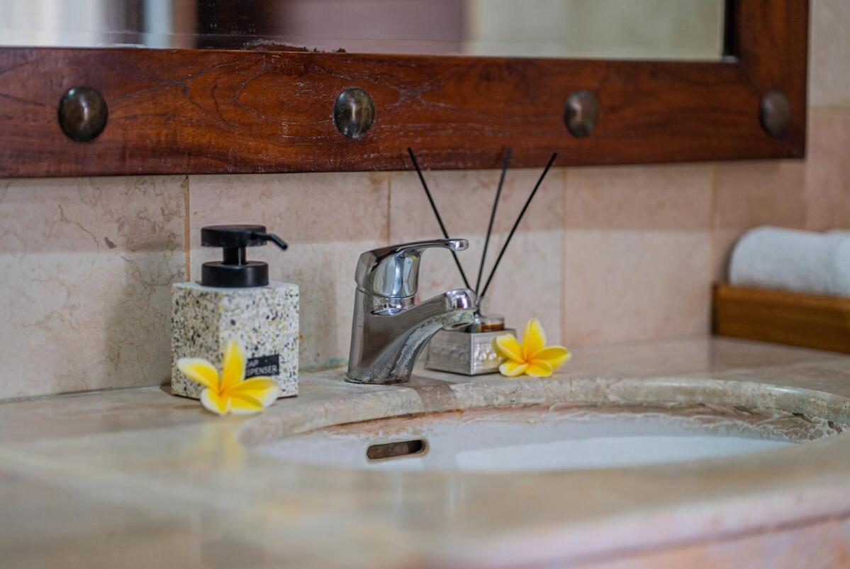 Nipper Villa - Spacious 4BR in Canggu