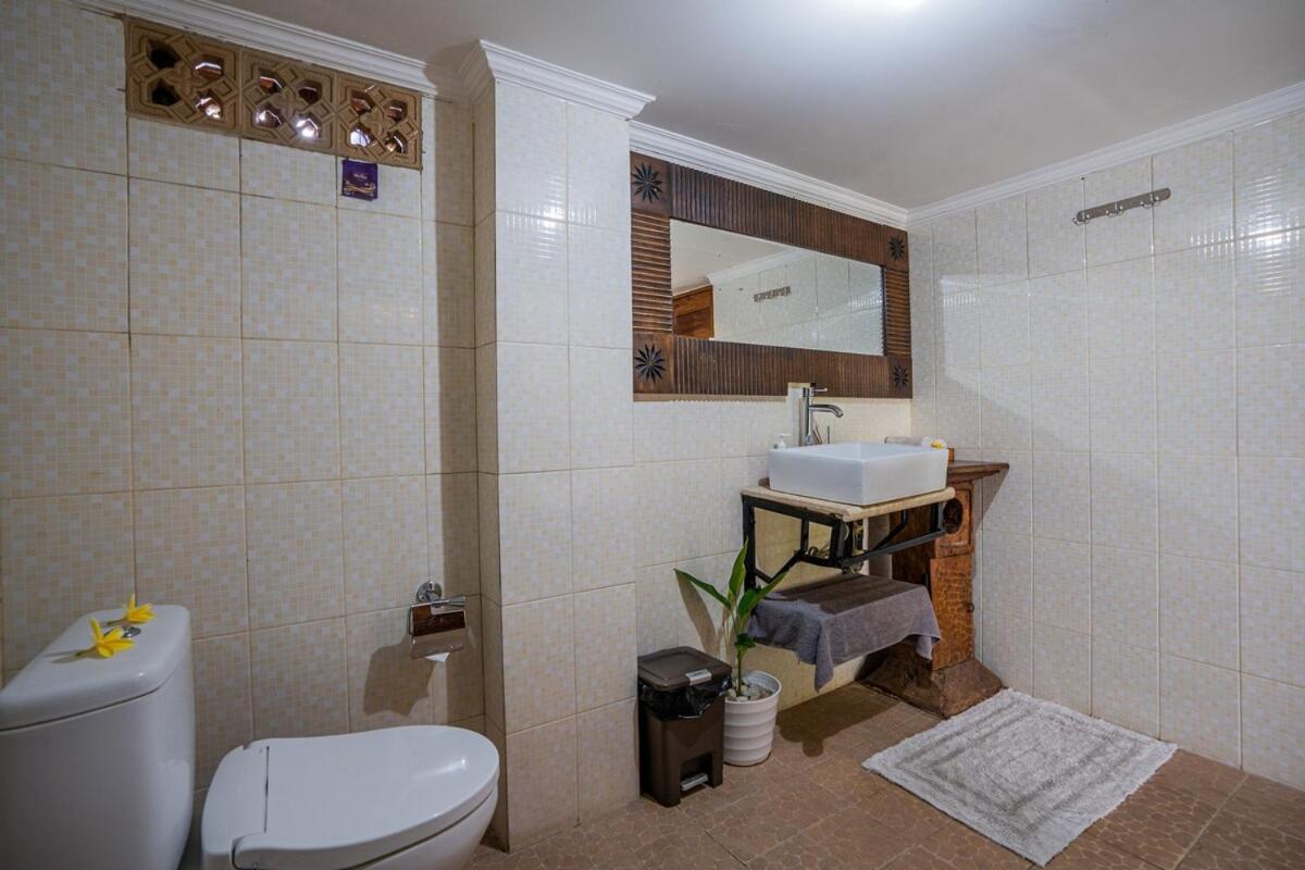Nipper Villa - Spacious 4BR in Canggu