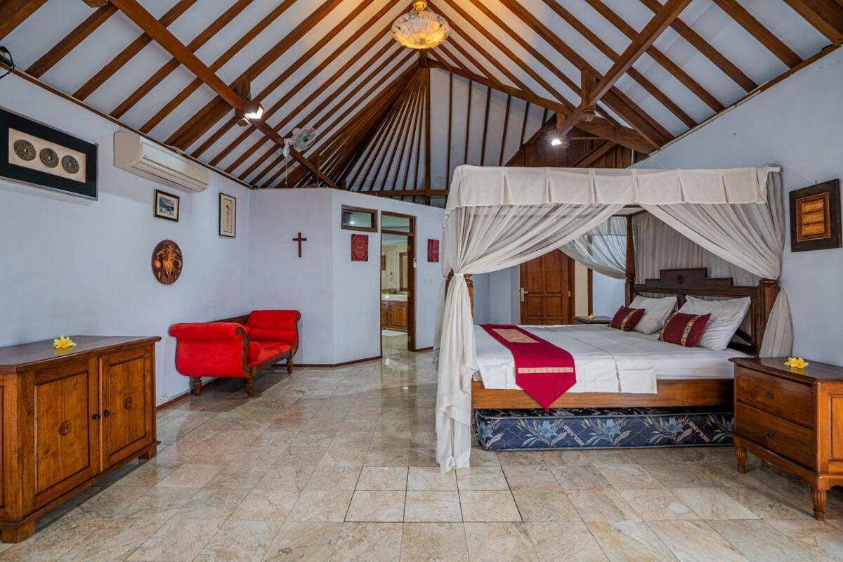 Nipper Villa - Spacious 4BR in Canggu