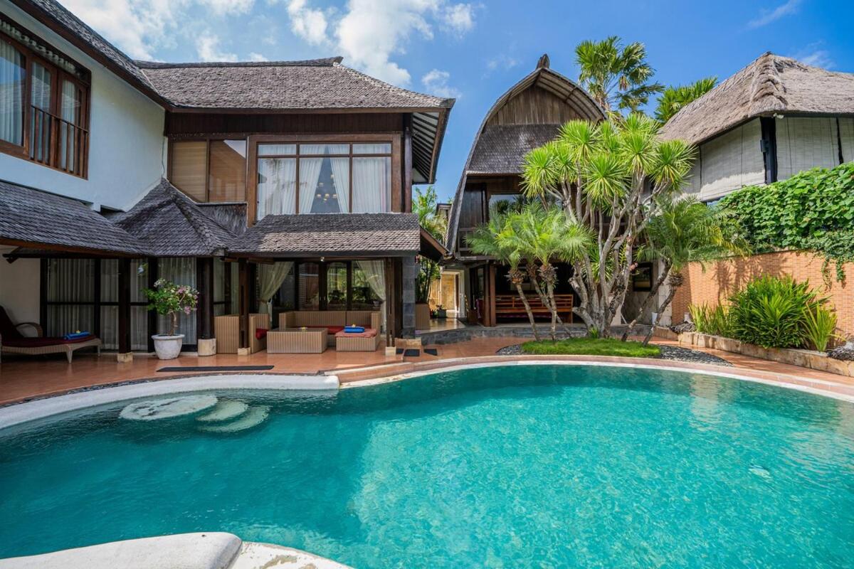 Nipper Villa - Spacious 4BR in Canggu