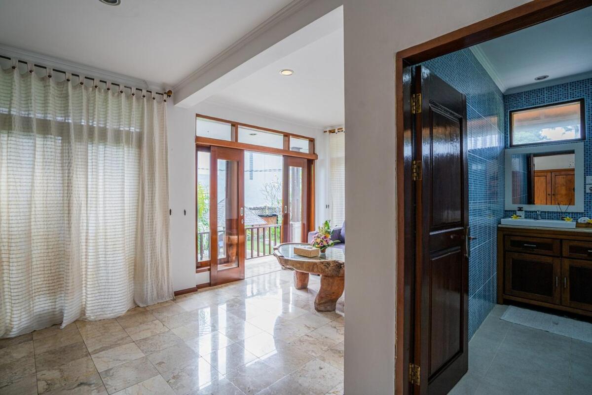 Nipper Villa - Spacious 4BR in Canggu