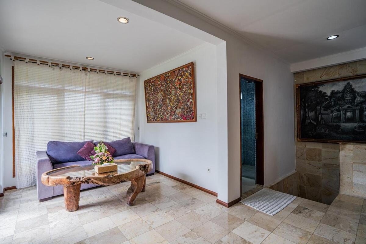 Nipper Villa - Spacious 4BR in Canggu