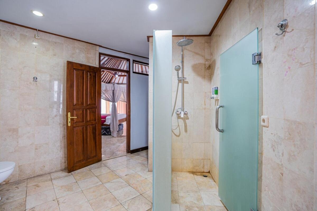 Nipper Villa - Spacious 4BR in Canggu