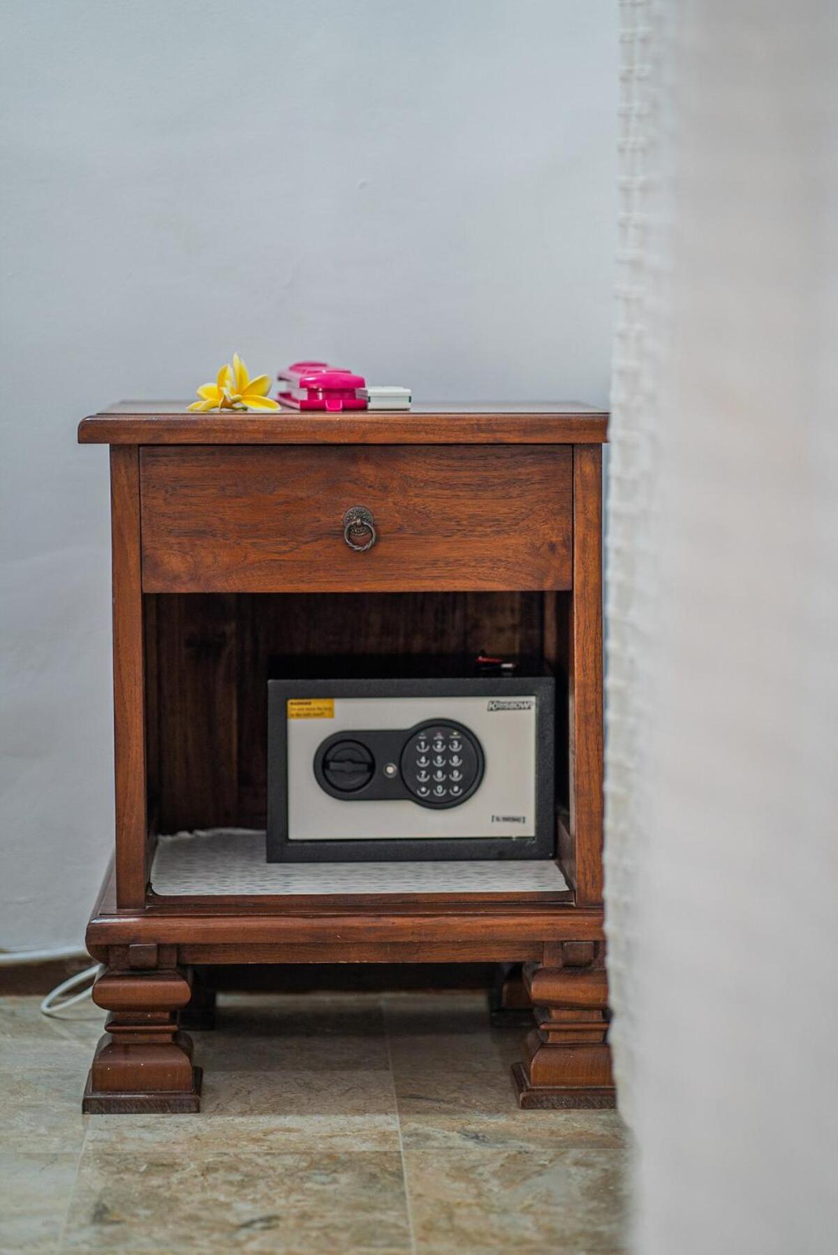 Nipper Villa - Spacious 4BR in Canggu