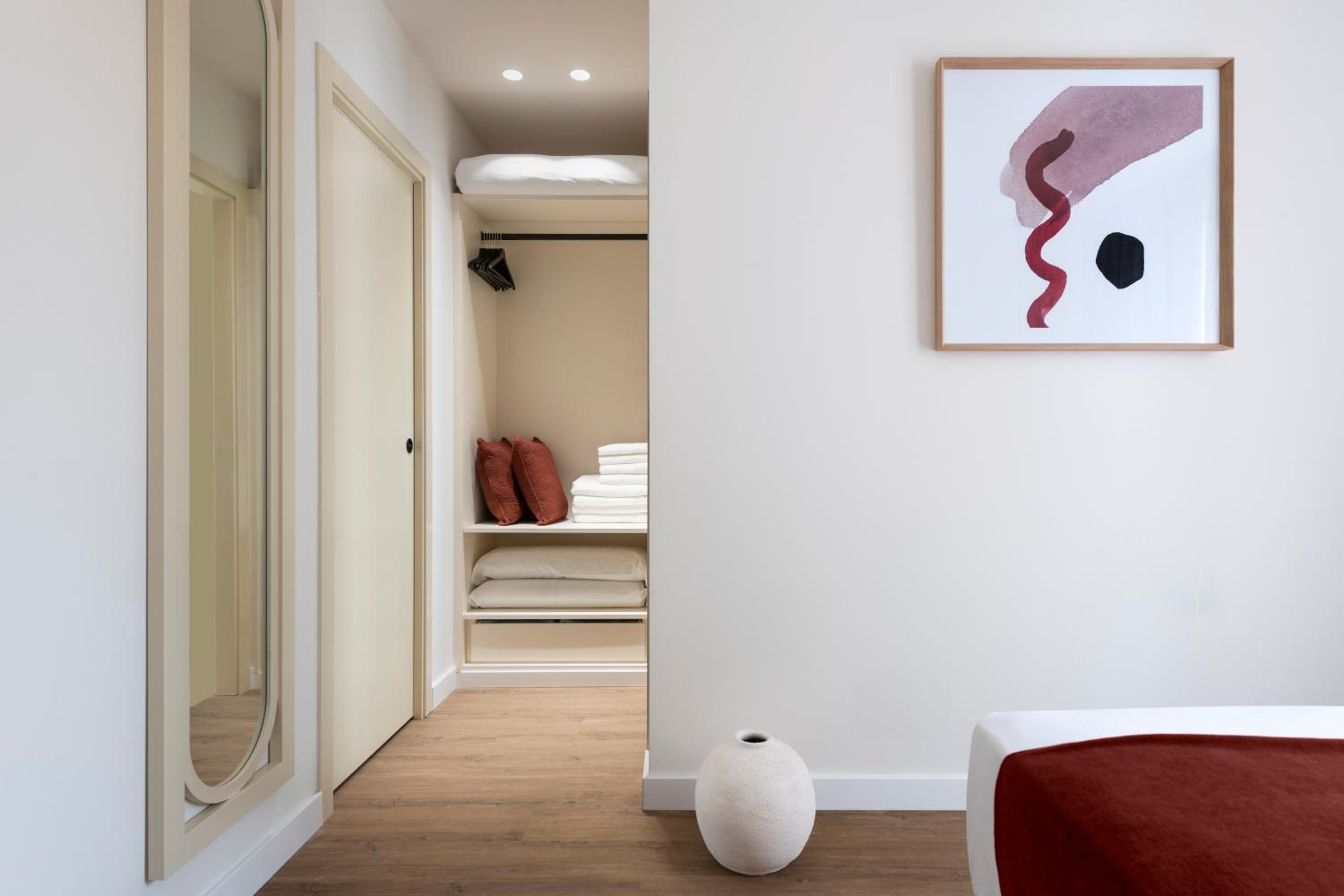 Magno Apartments Clavellinas