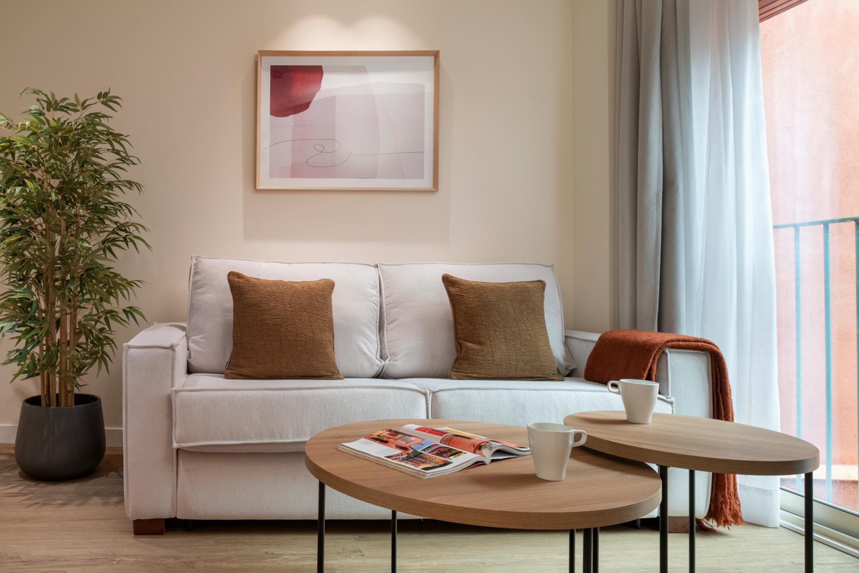 Magno Apartments Clavellinas