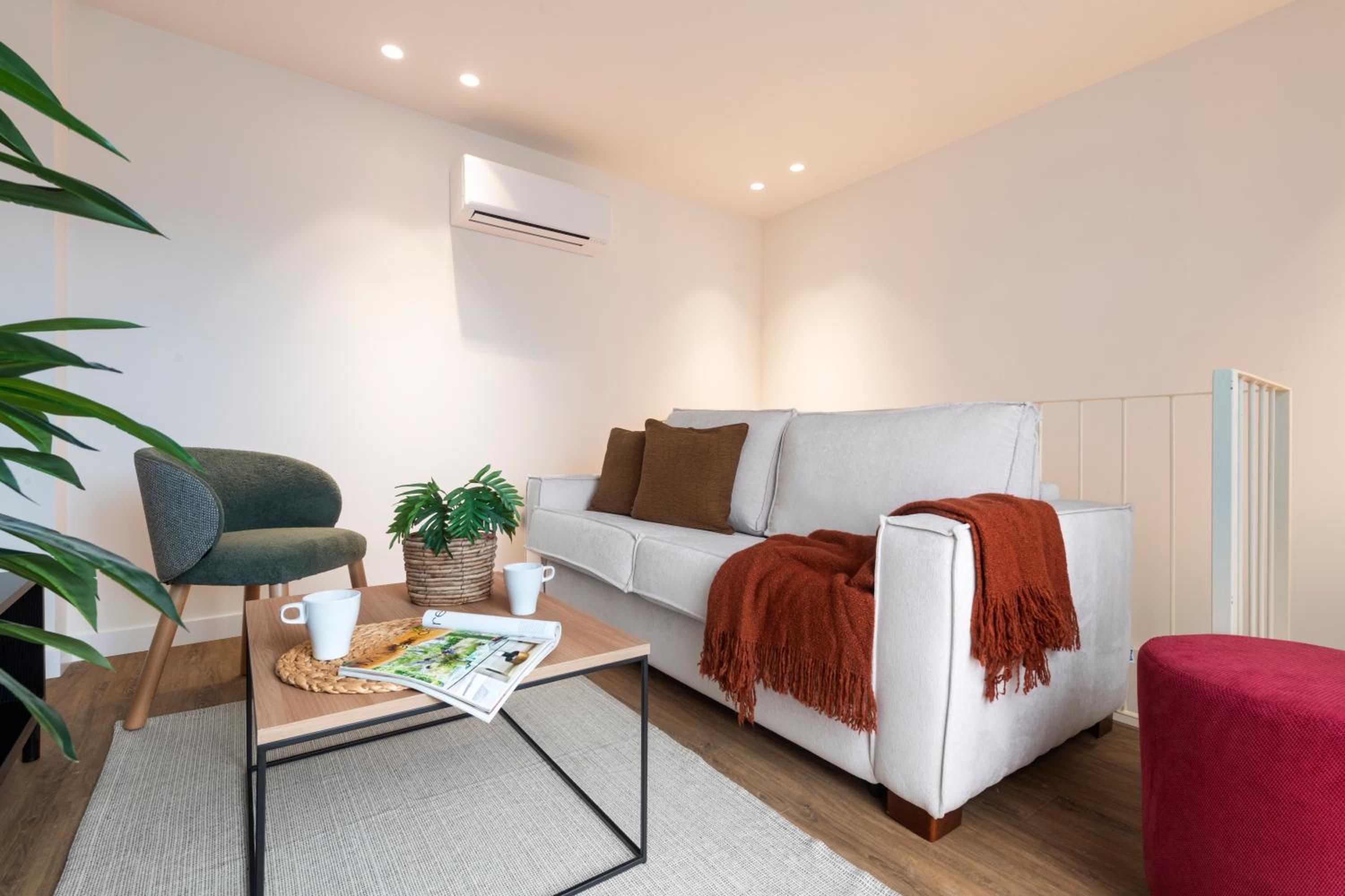 Magno Apartments Clavellinas