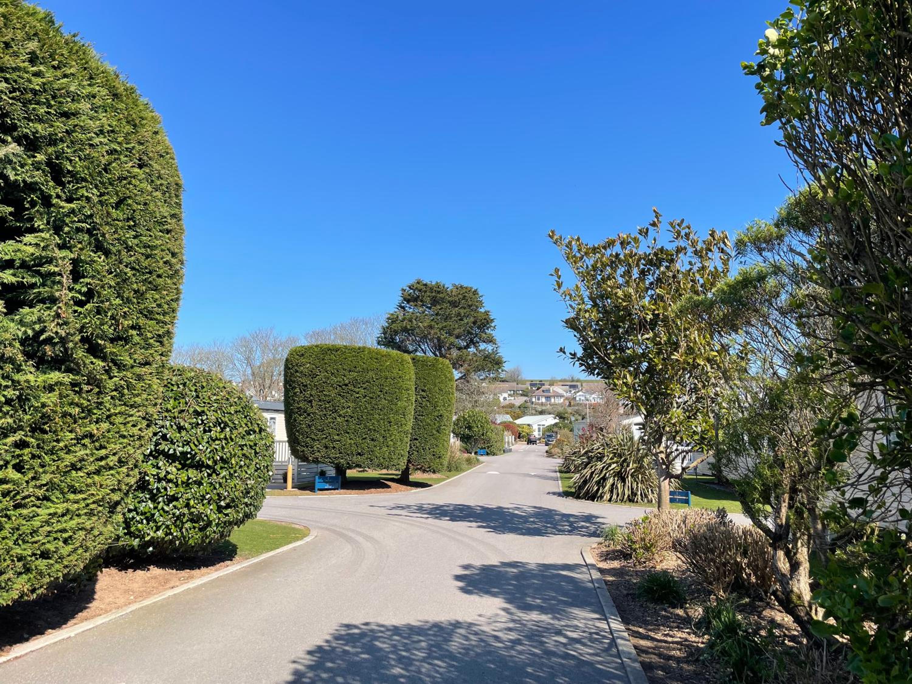 Golden Dunes Retreat, Dog-Friendly Stay at Par Sands Holiday Park, Cornwall