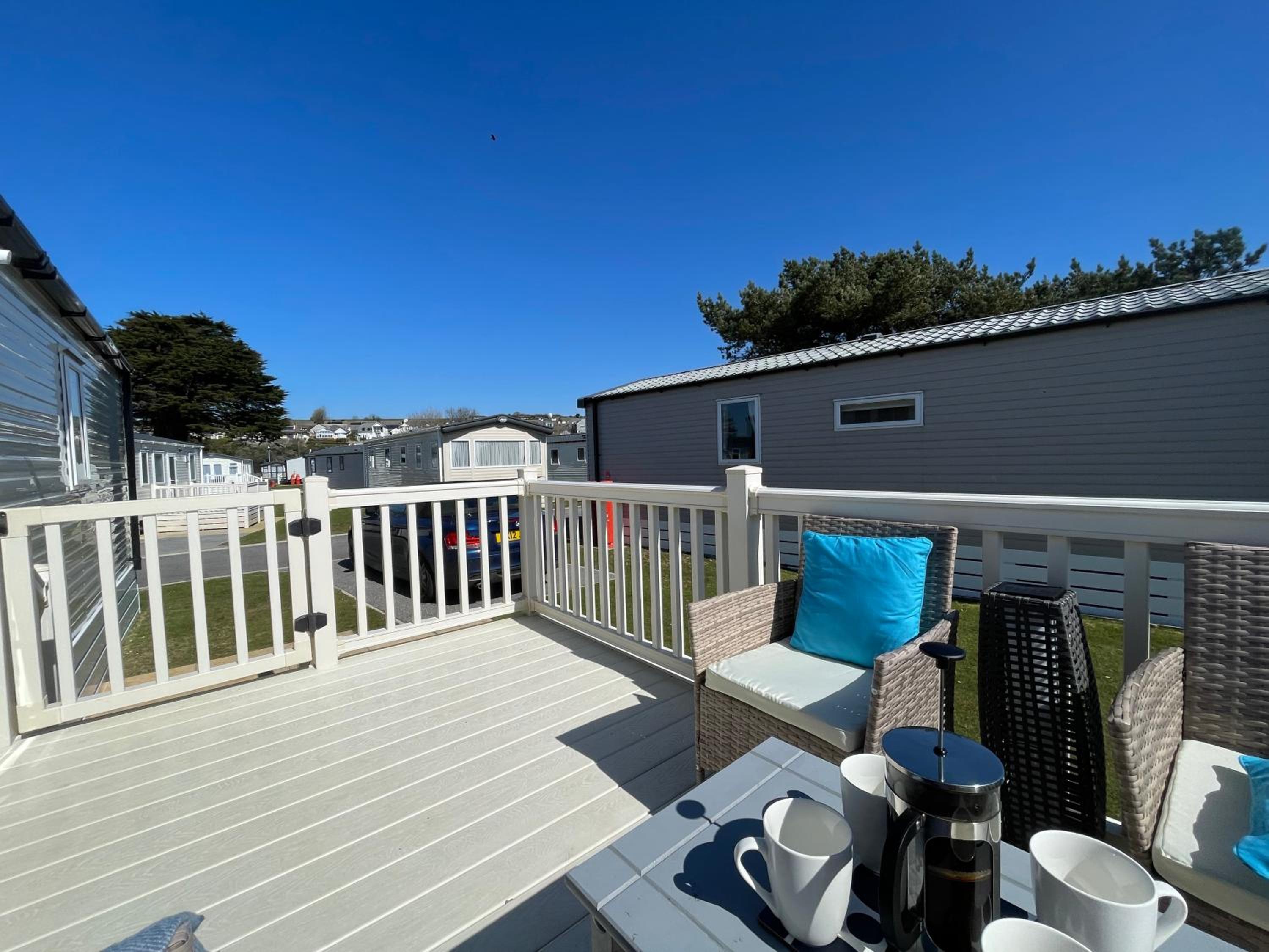 Golden Dunes Retreat, Dog-Friendly Stay at Par Sands Holiday Park, Cornwall