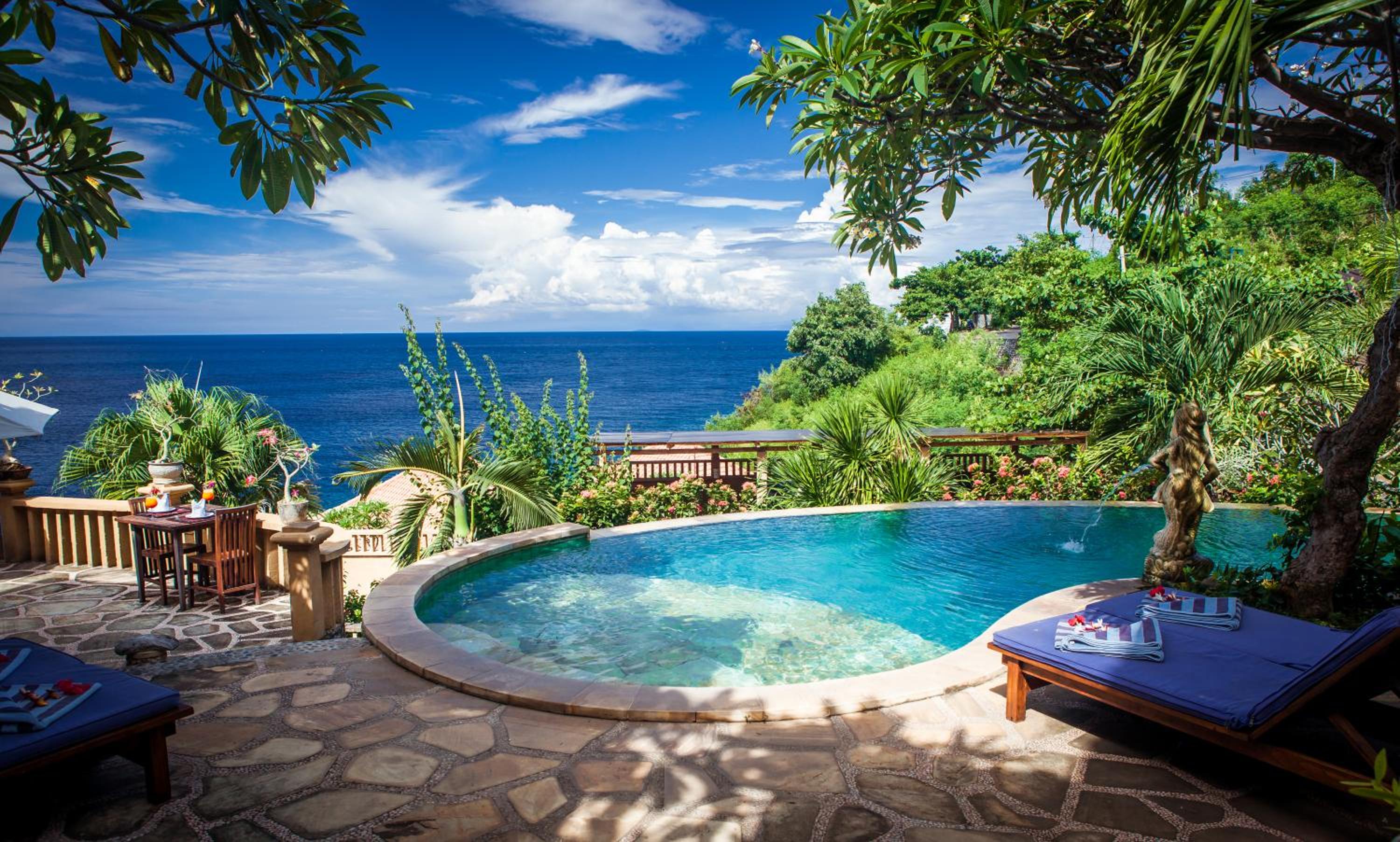Blue Moon Villas Resort