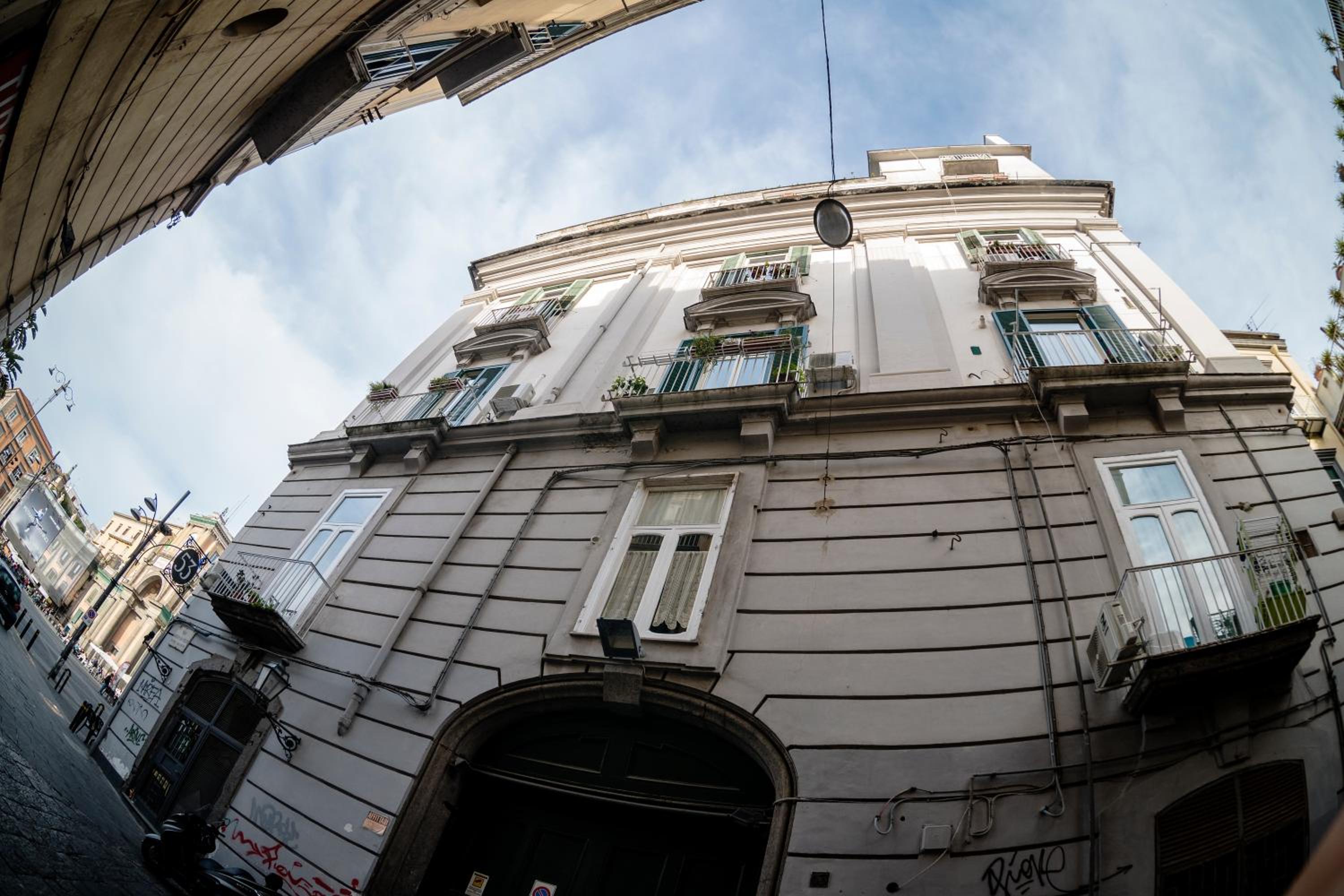 Le 4 Stagioni Dante's Suites H Napoli Centro, by ClaPa Group