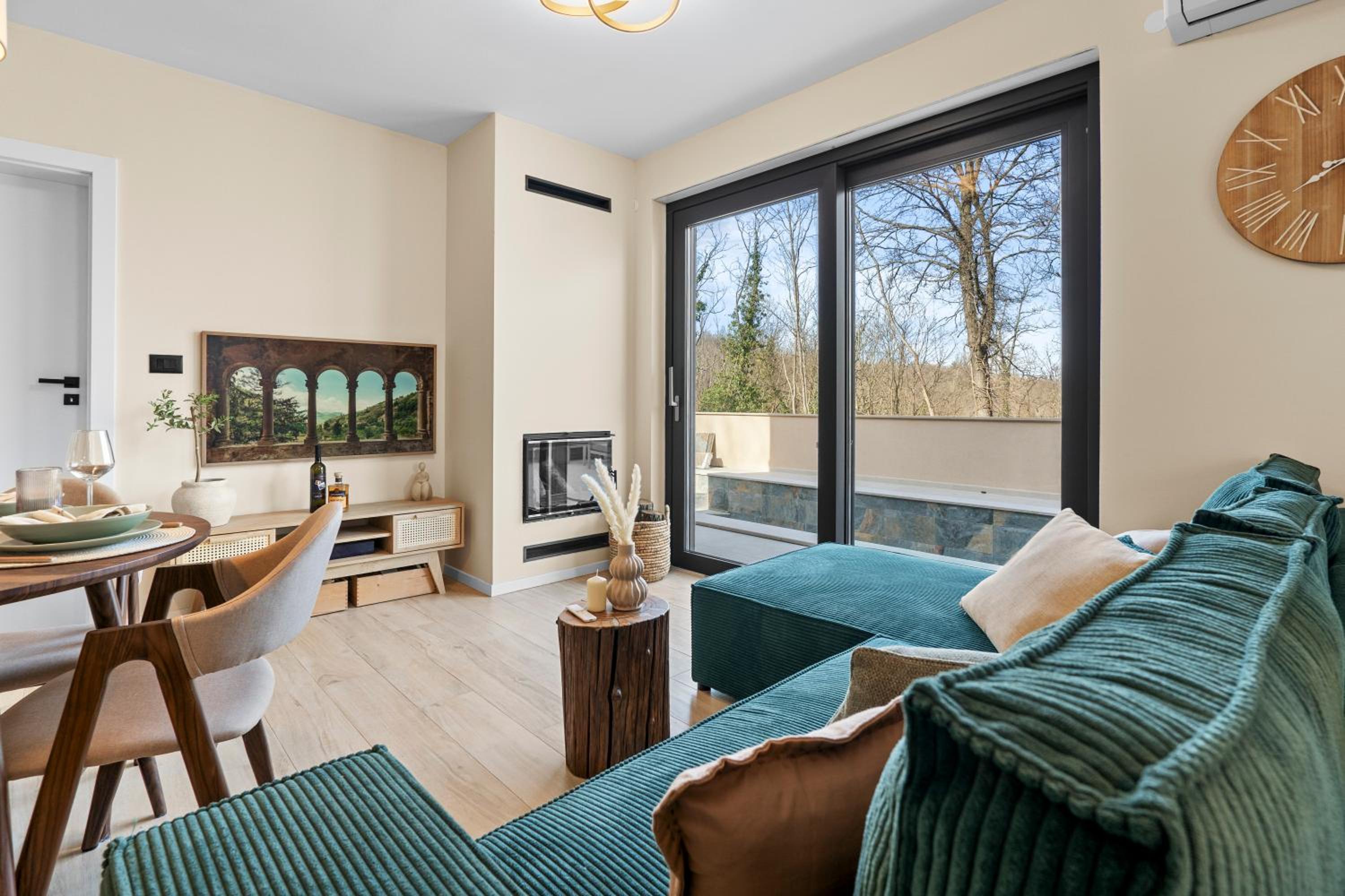 Charming Villa Harmonia with Heated pool and Indoor Jacuzzi surrounded by nature