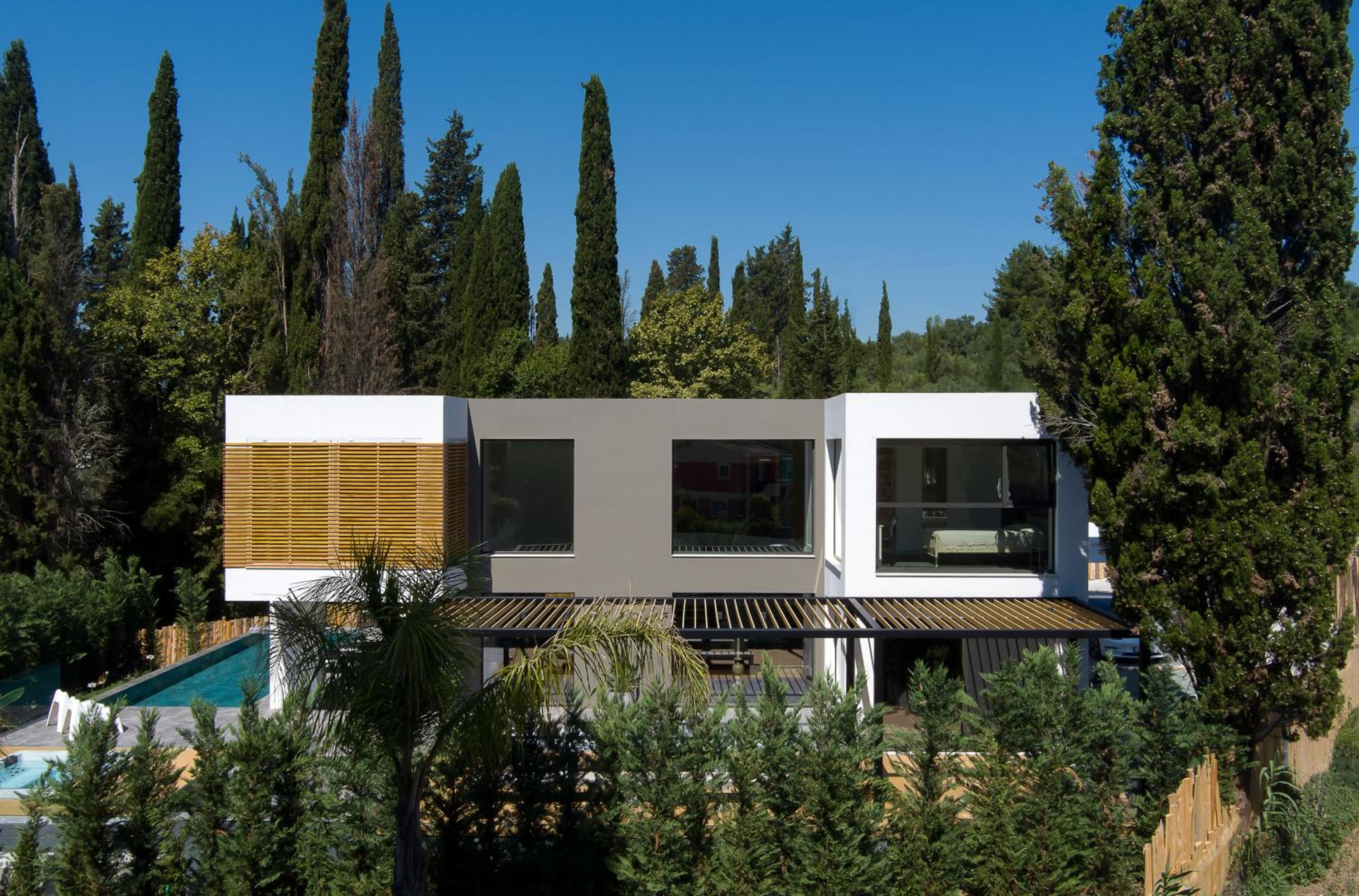 La Fortuna Villa - Award Winning Luxury Villa Close to Corfu Town