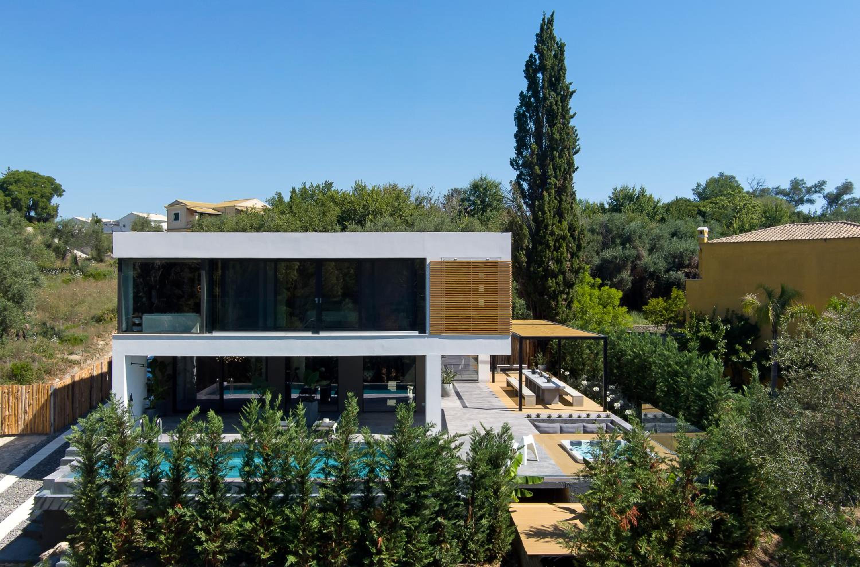 La Fortuna Villa - Award Winning Luxury Villa Close to Corfu Town
