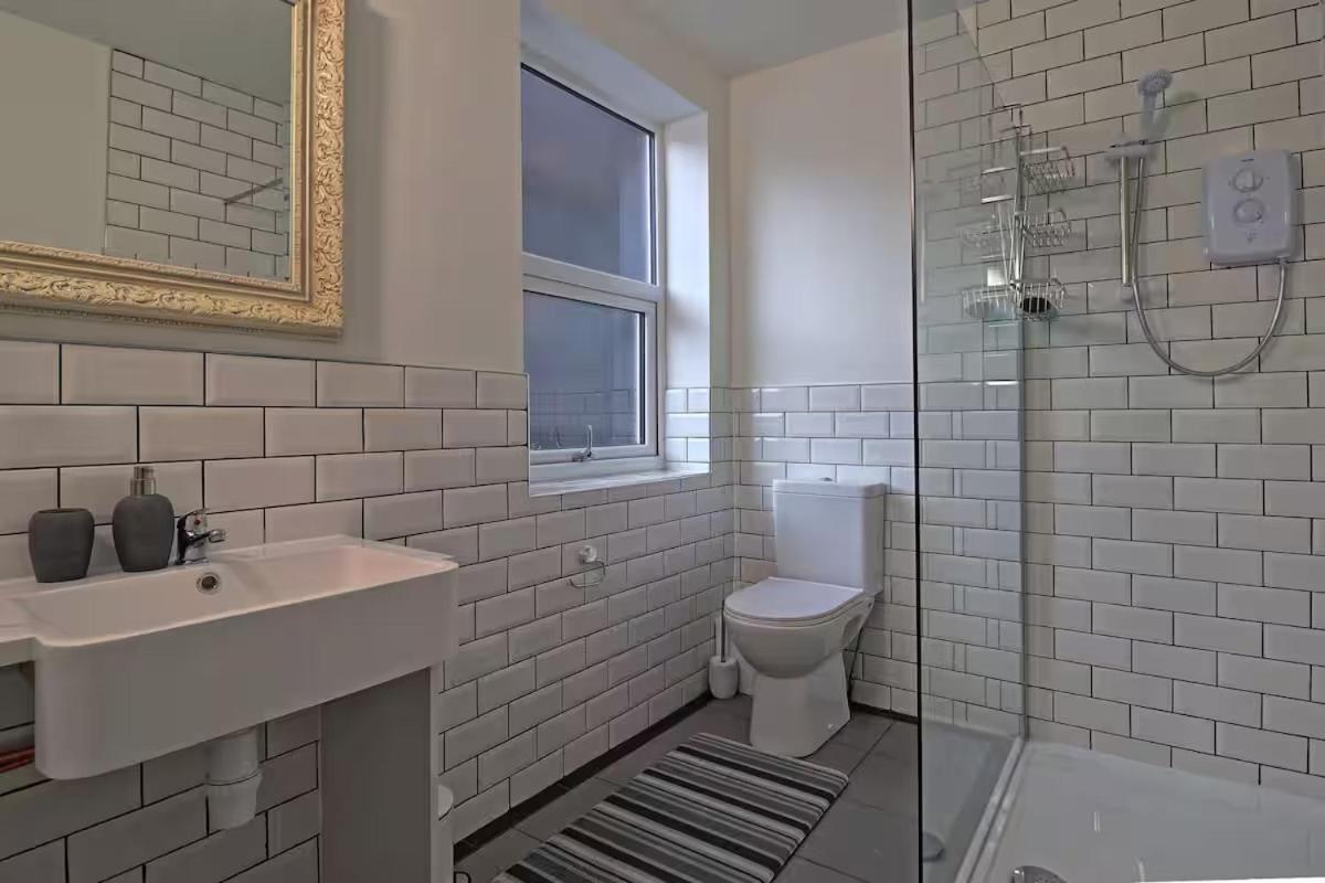 61 Moorfields city centre apartment sleeps 10