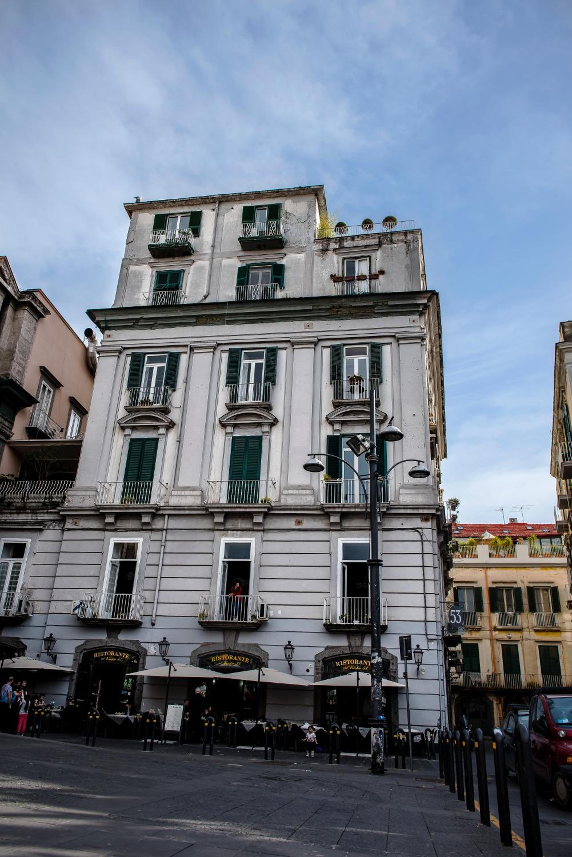 Le 4 Stagioni Dante's Suites H Napoli Centro, by ClaPa Group