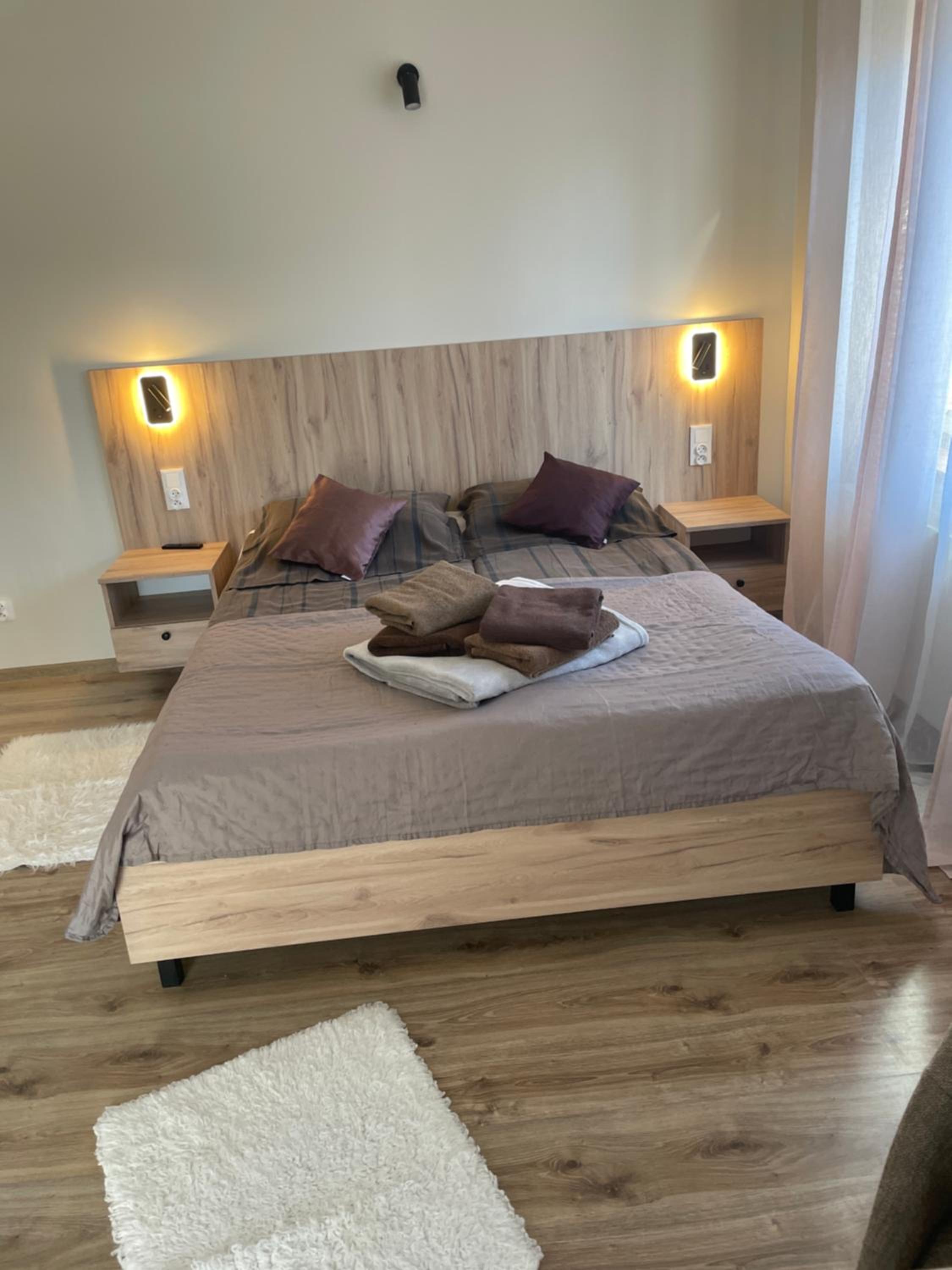 Pokoje i apartamenty nad Letniskową