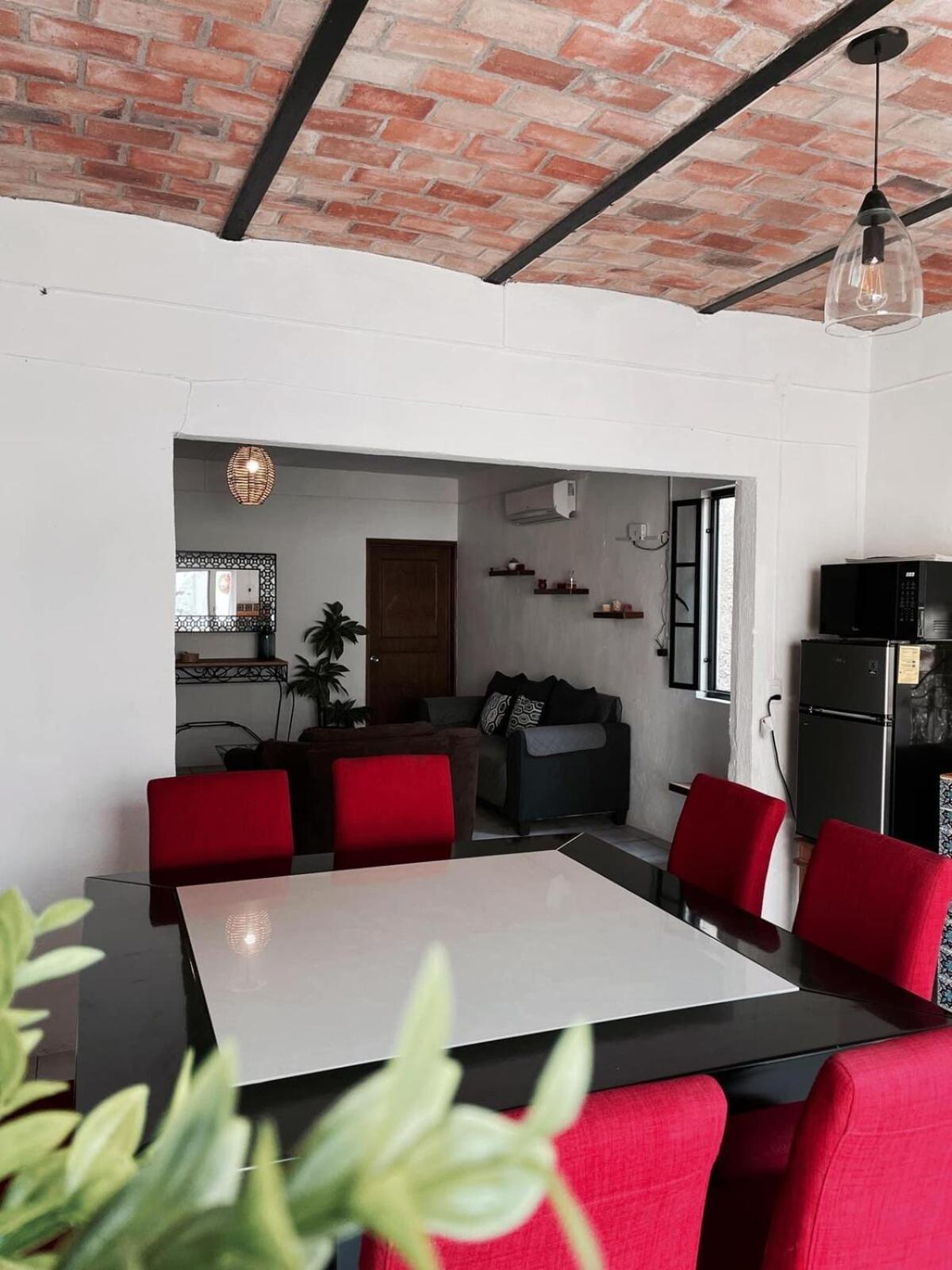 Casa Jardín