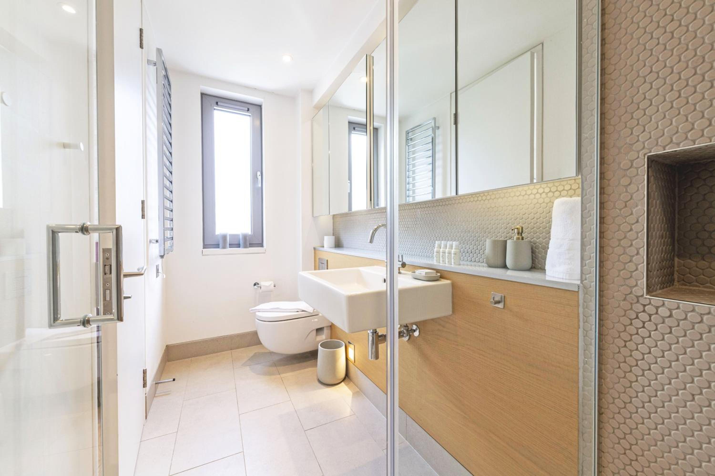 Accomodo London Waterloo - Luxury & Spacious Triplex Penthouse on Southbank