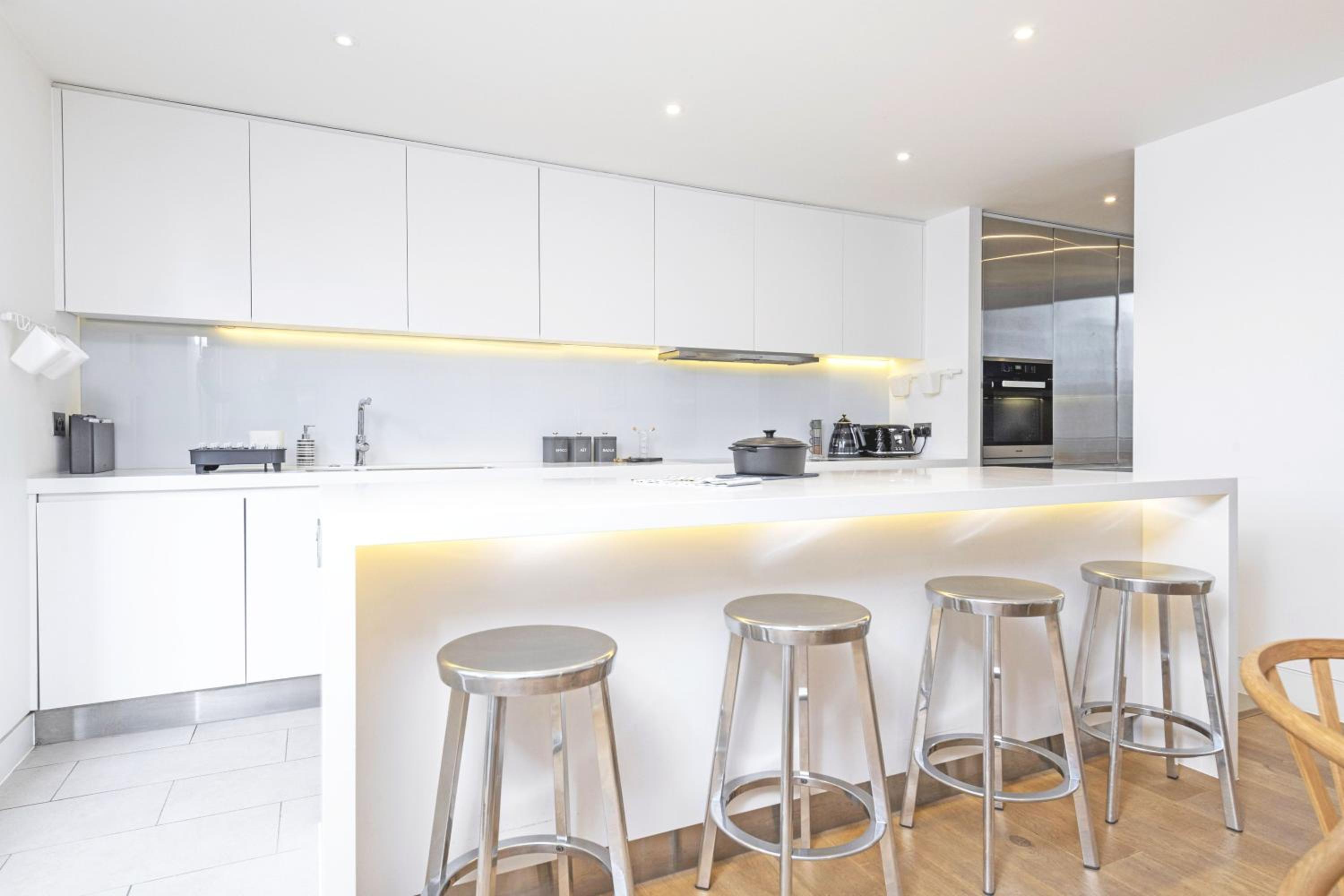 Accomodo London Waterloo - Luxury & Spacious Triplex Penthouse on Southbank