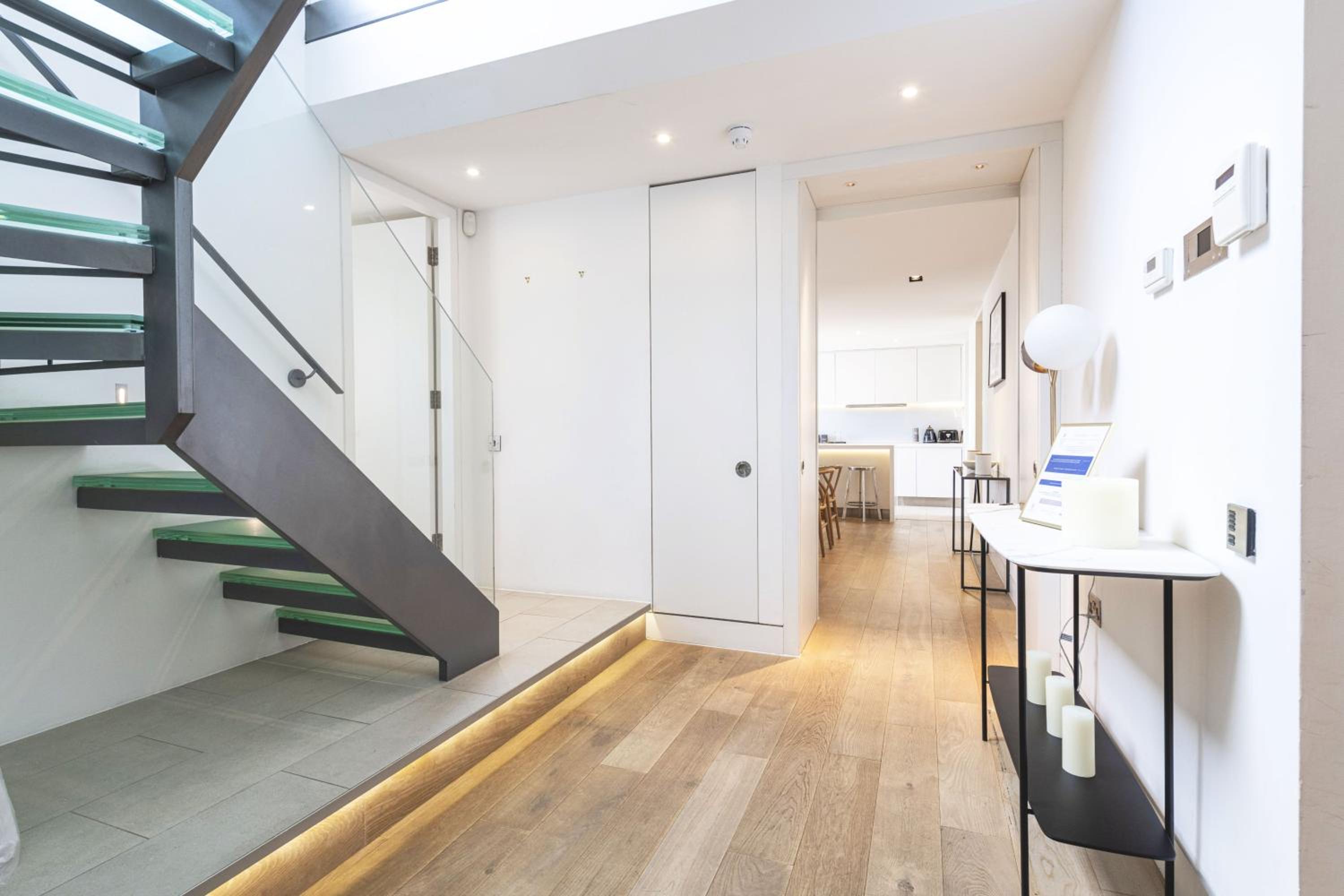 Accomodo London Waterloo - Luxury & Spacious Triplex Penthouse on Southbank