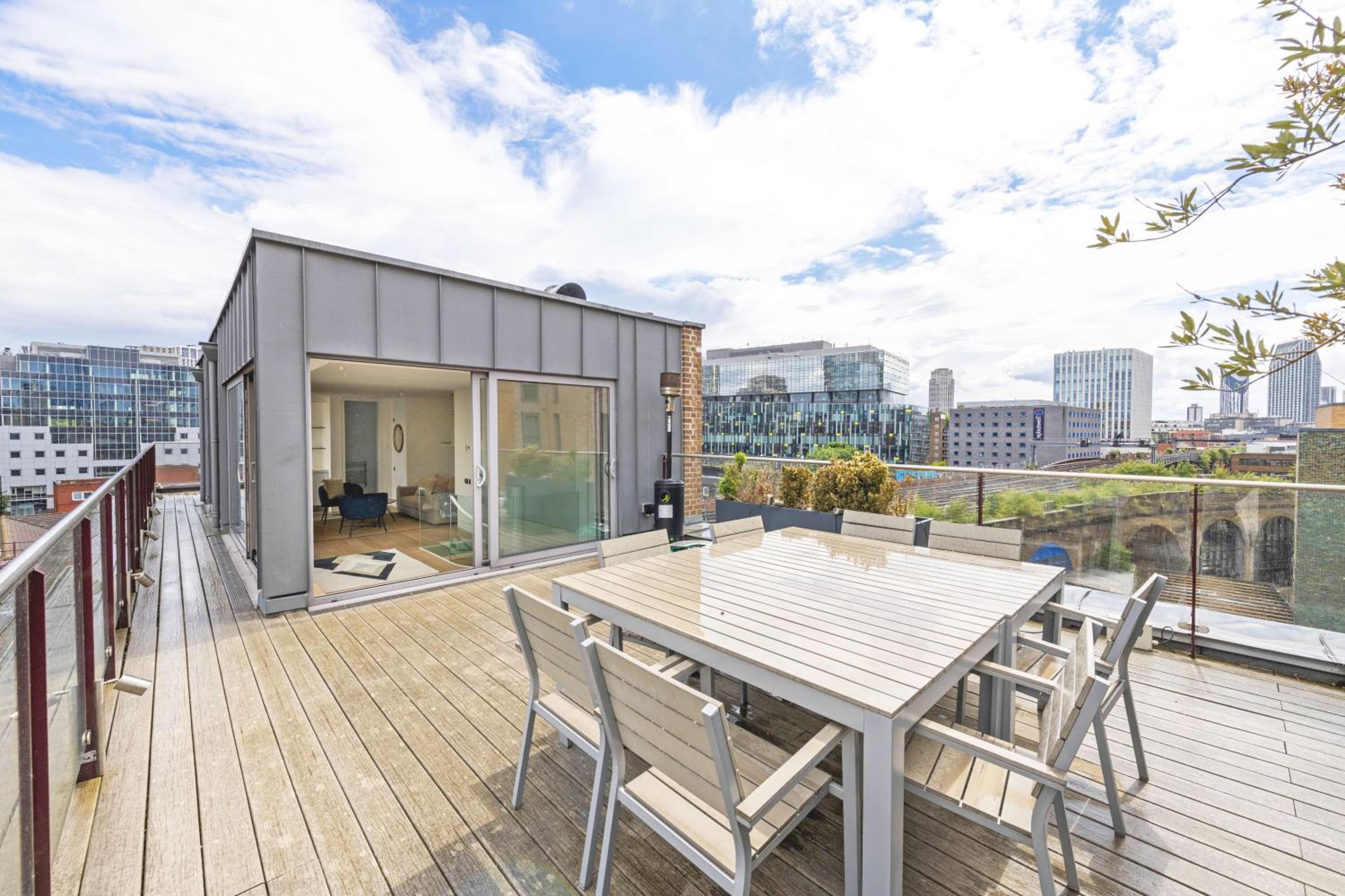 Accomodo London Waterloo - Luxury & Spacious Triplex Penthouse on Southbank