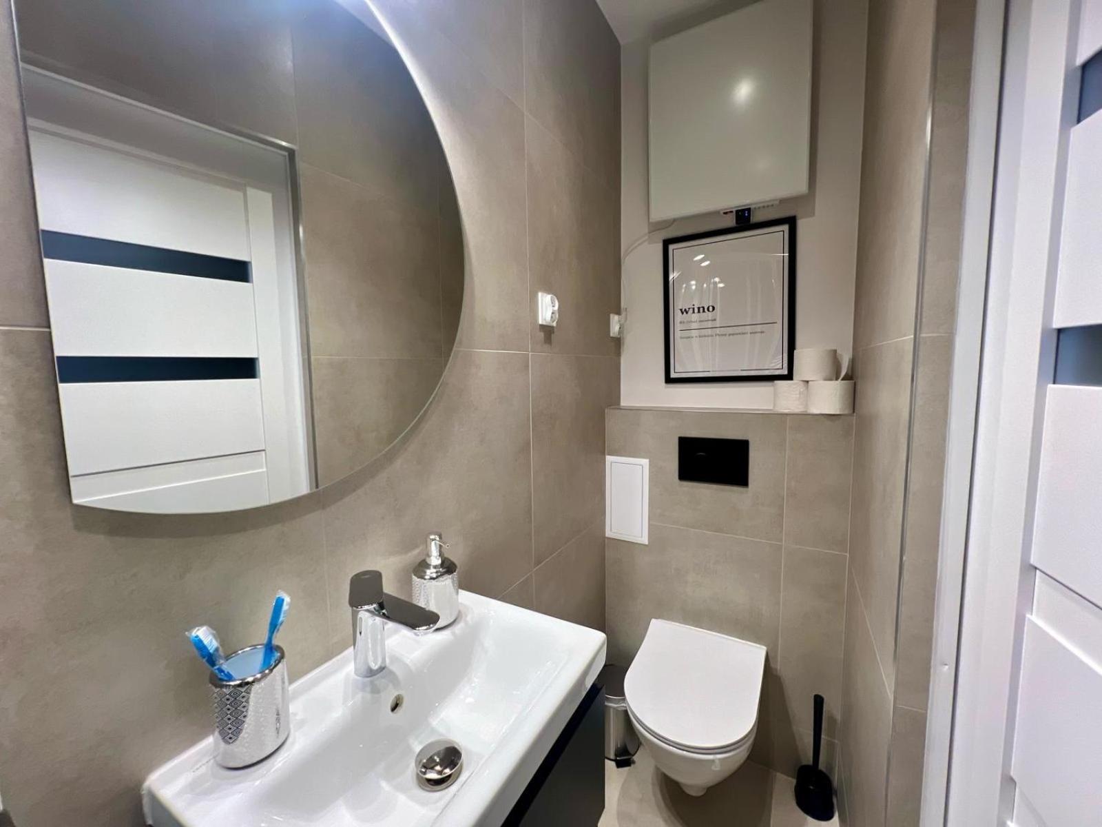 Apartament Czerwone Wino 100m od Szczawno-Zdrój