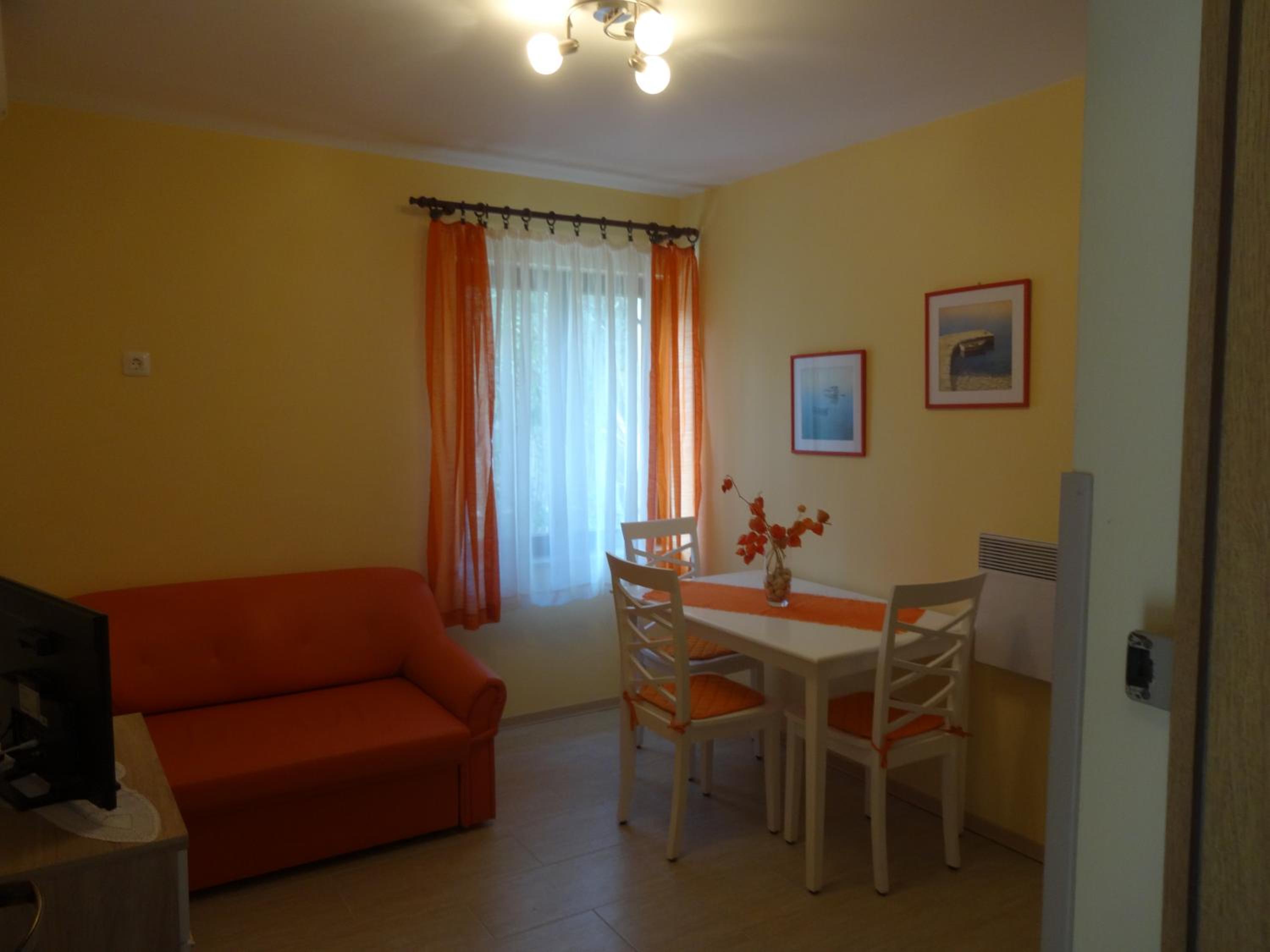 Apartments Mara