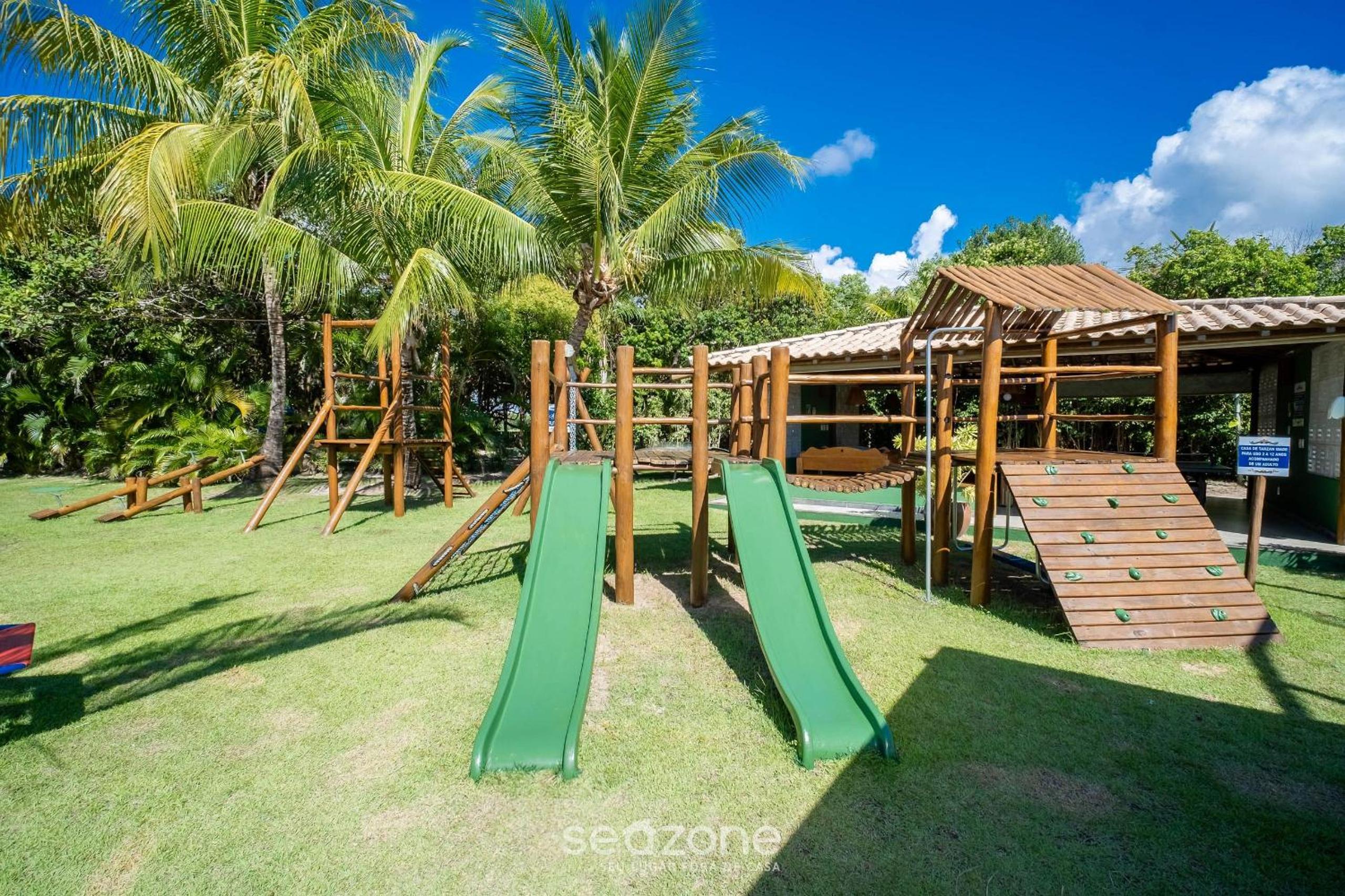 Beautiful Apartin Condo w/ Pool CQS0004