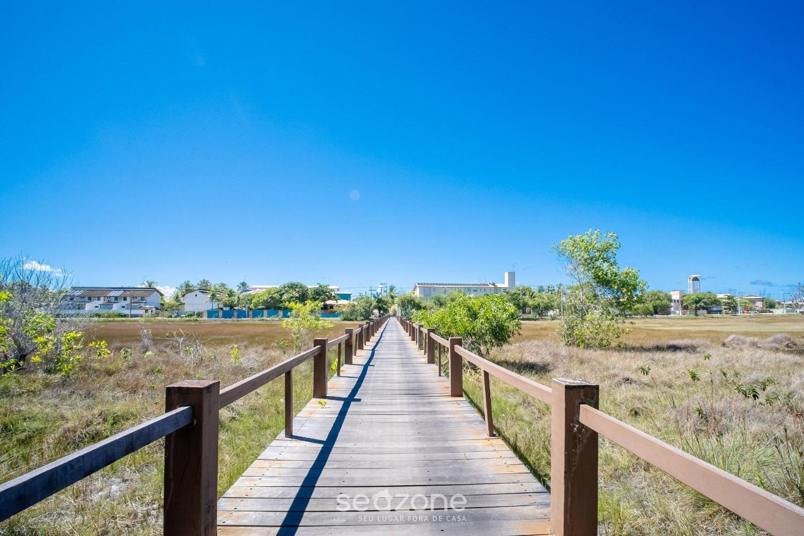 Beautiful Apartin Condo w/ Pool CQS0004