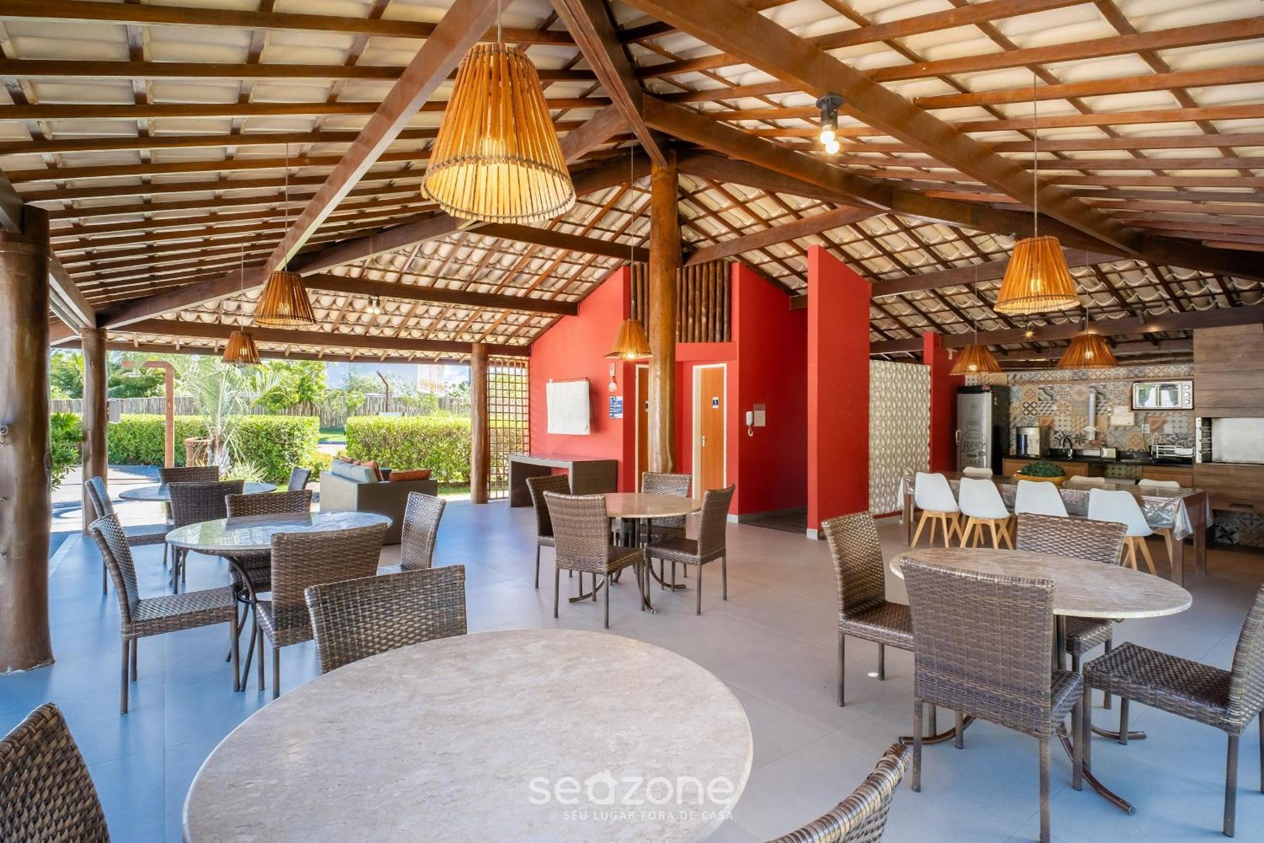 Beautiful Apartin Condo w/ Pool CQS0004