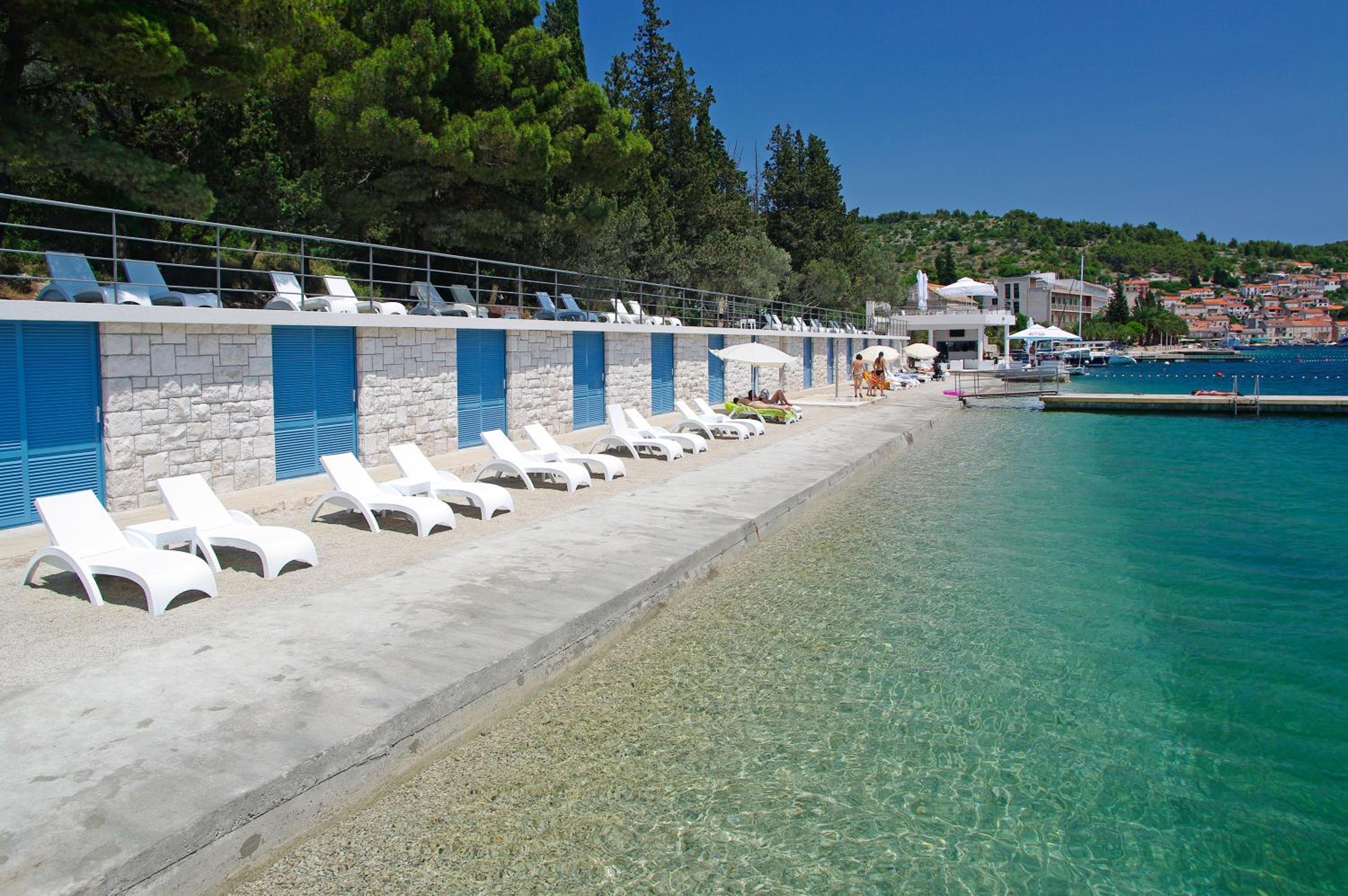 Apartments Vala