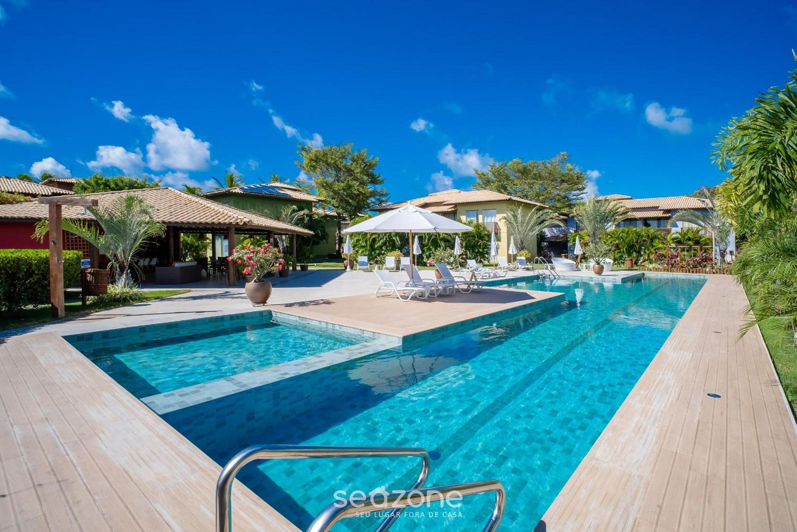 Beautiful Apartin Condo w/ Pool CQS0004