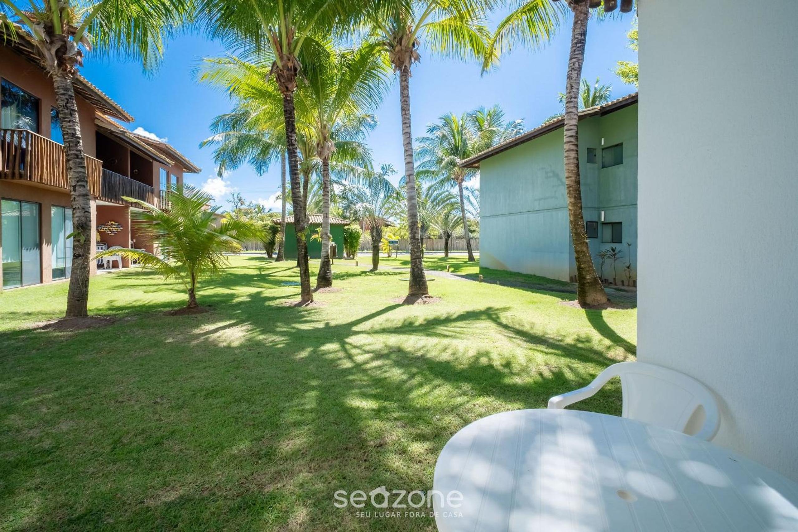 Beautiful Apartin Condo w/ Pool CQS0004