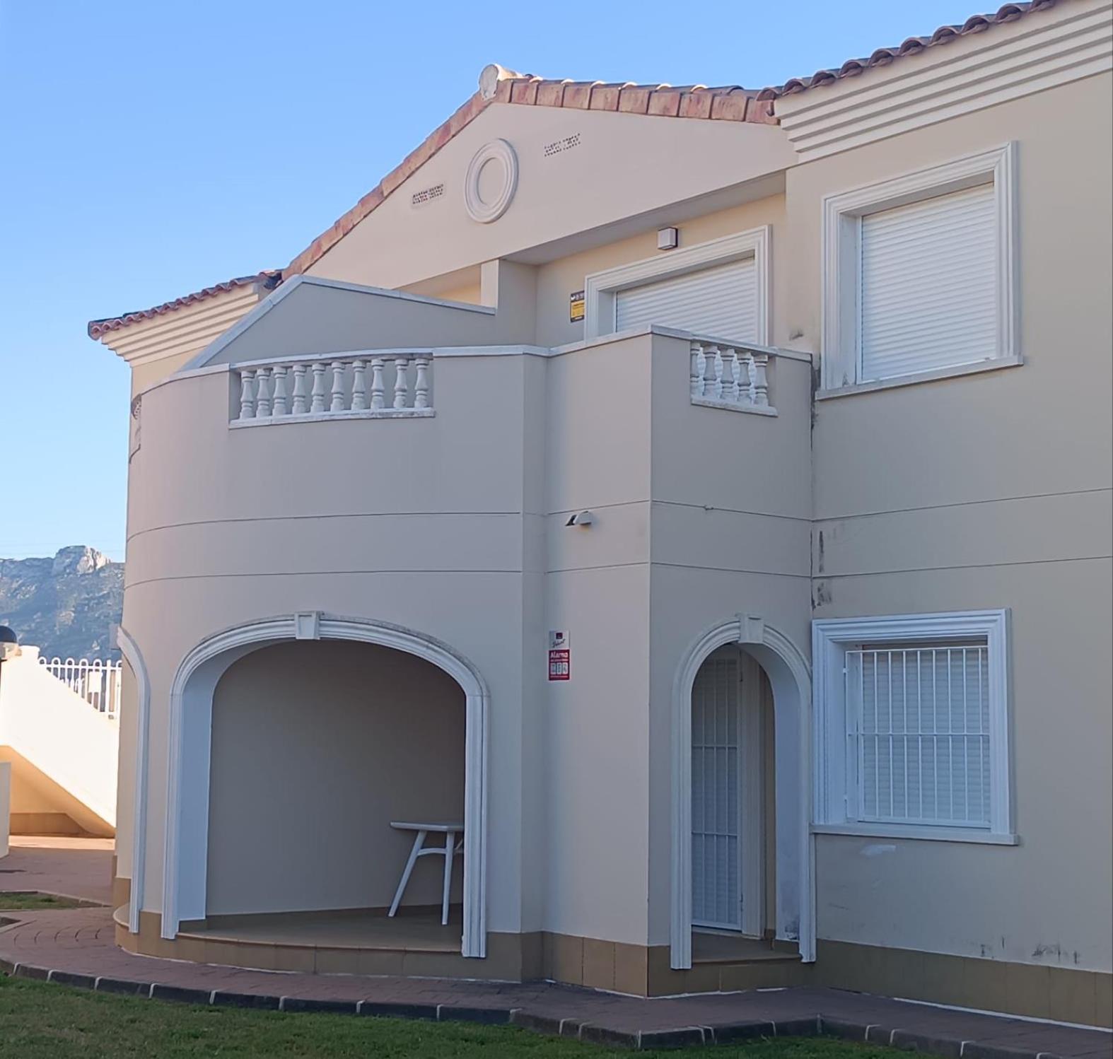 DENIA Playa Santa Ana Adosados - Cómodo apartamento con Piscina, Terraza y Parking, a 2 minutos de la playa