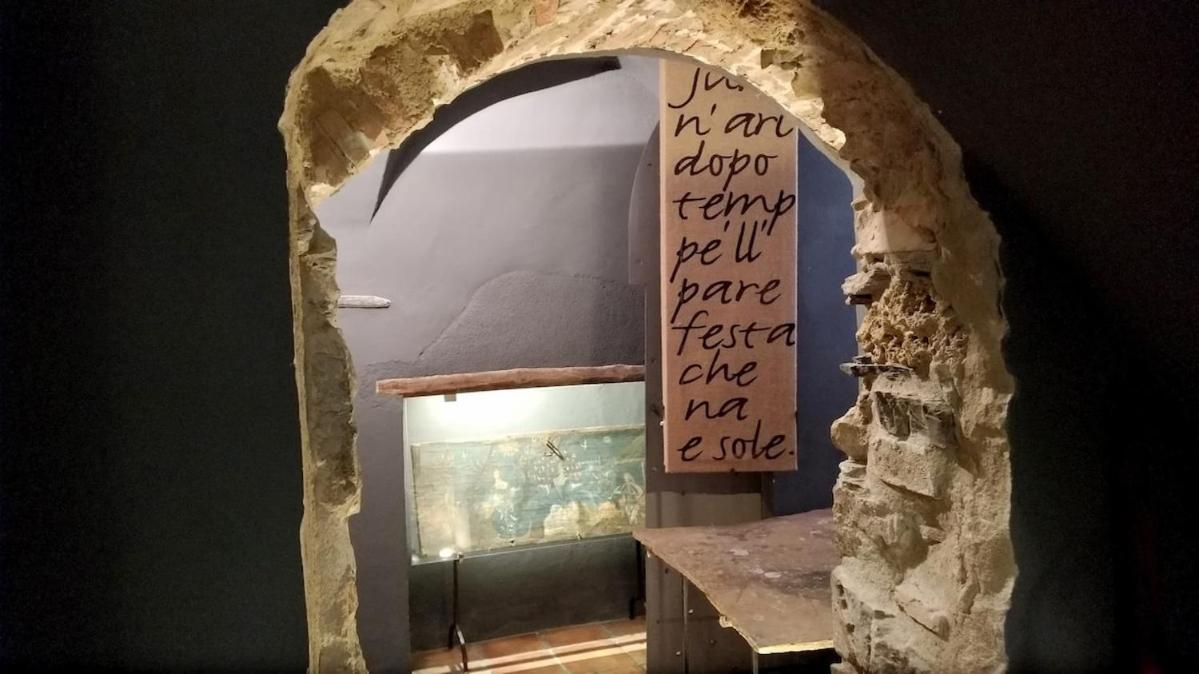 HOST4U - CASA A VOLTE tipica casa di Villaggio Ligure a Civezza